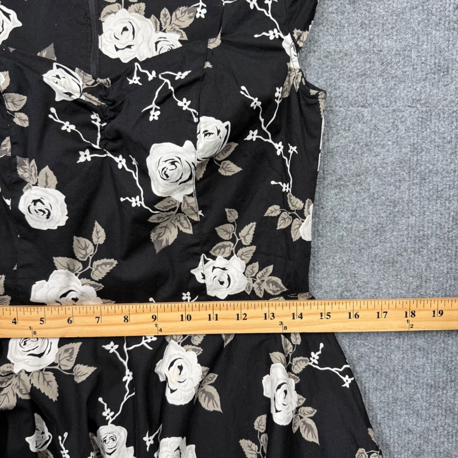 Hell Bunny Vixen Pinup Swing Dress Black Floral Rose Gothic Rockabilly Size M