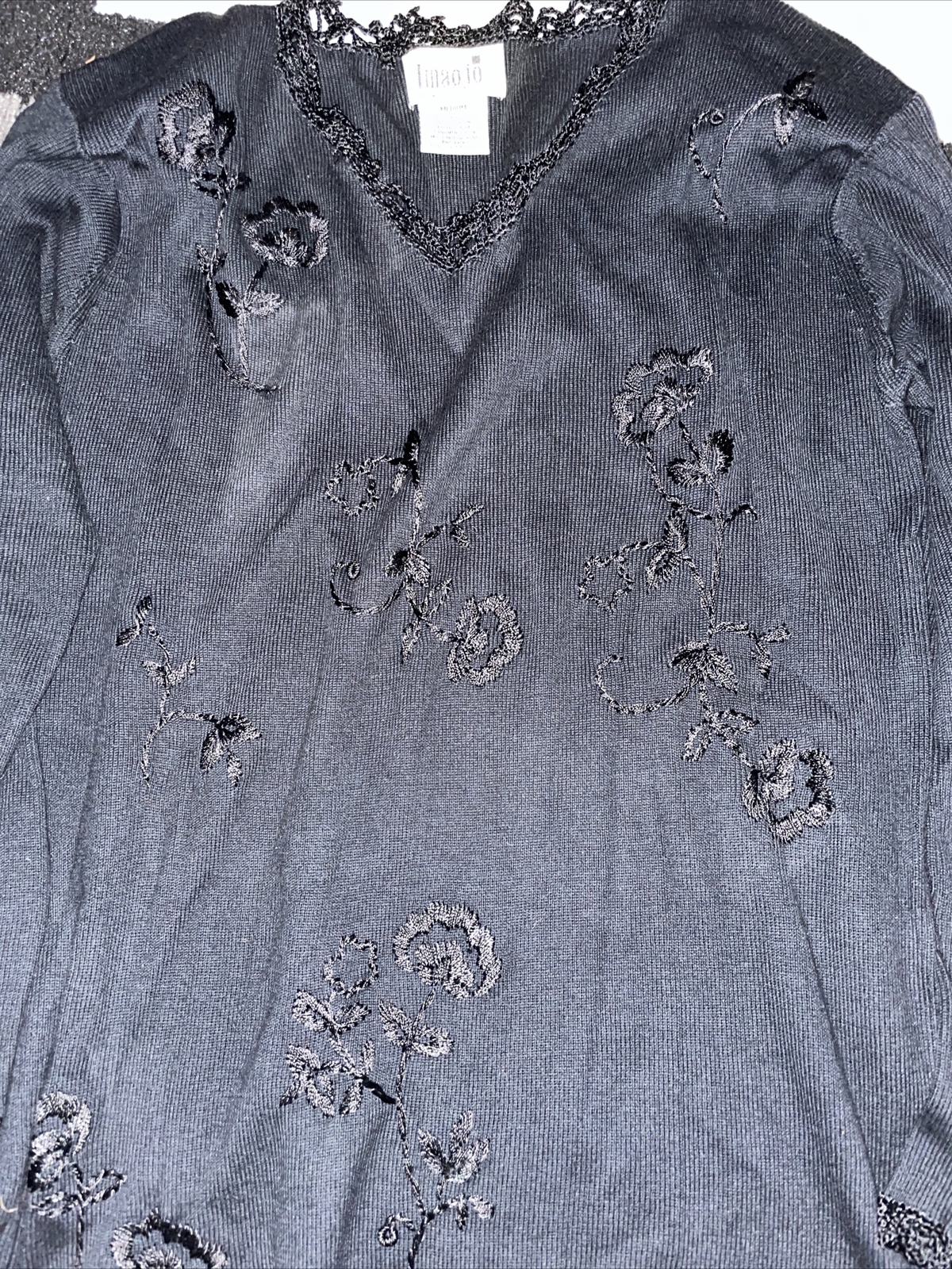 imagio vintage sweater Size Medium Black – Gorgeous