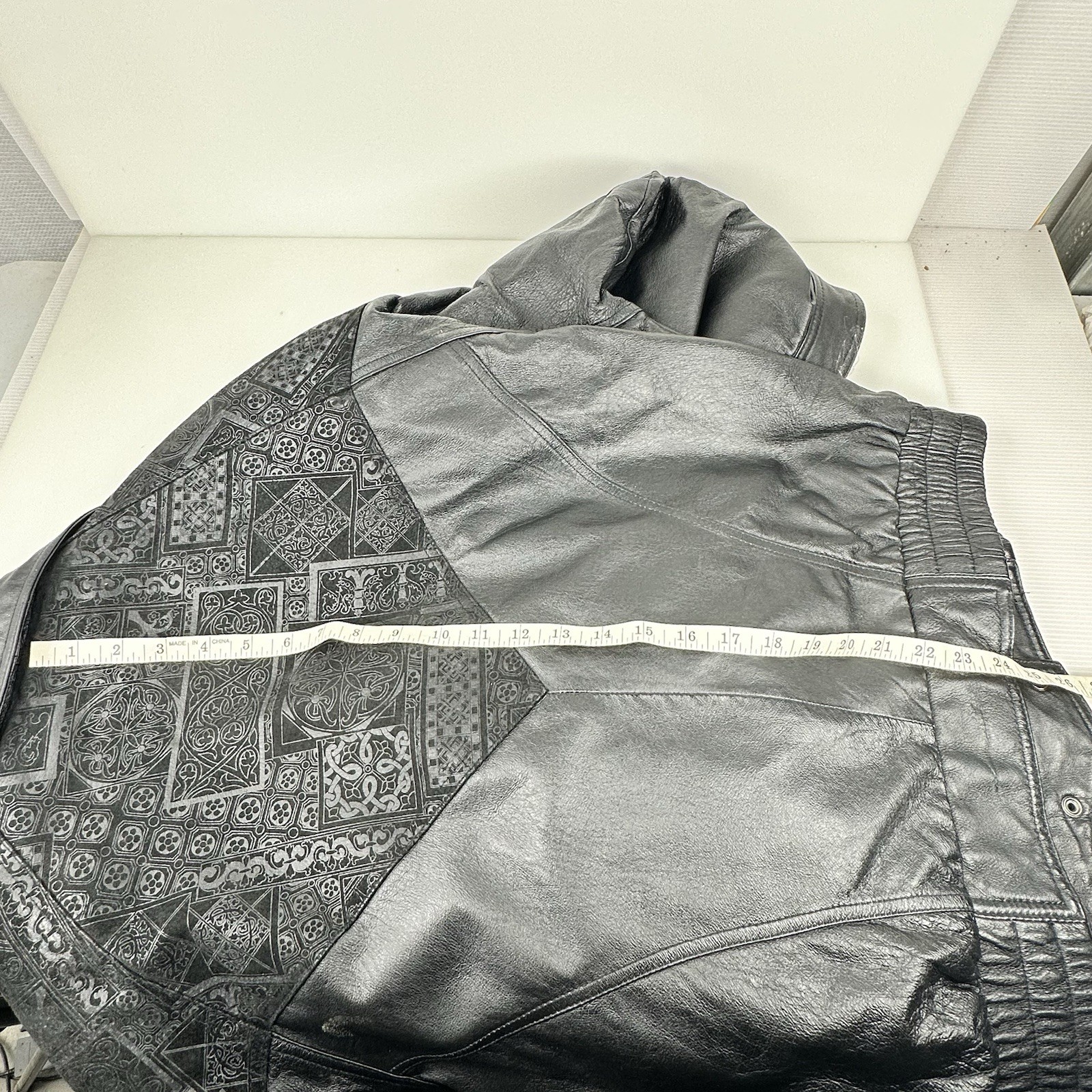 Vintage 80s Wilsons Womens Black Leather Batwing Bomber Jacket Embossed Sz XL