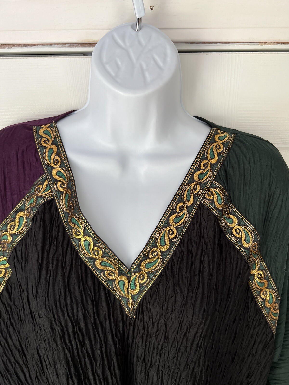 Avon Vintage Festive Caftan Women Size L/XL Black Purple Green And Gold Crinkle