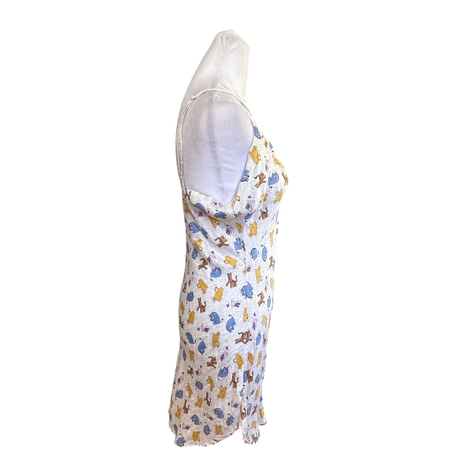 Vintage Walt Disney World Silk Winnie the Pooh Nightgown Chemise Cream Medium