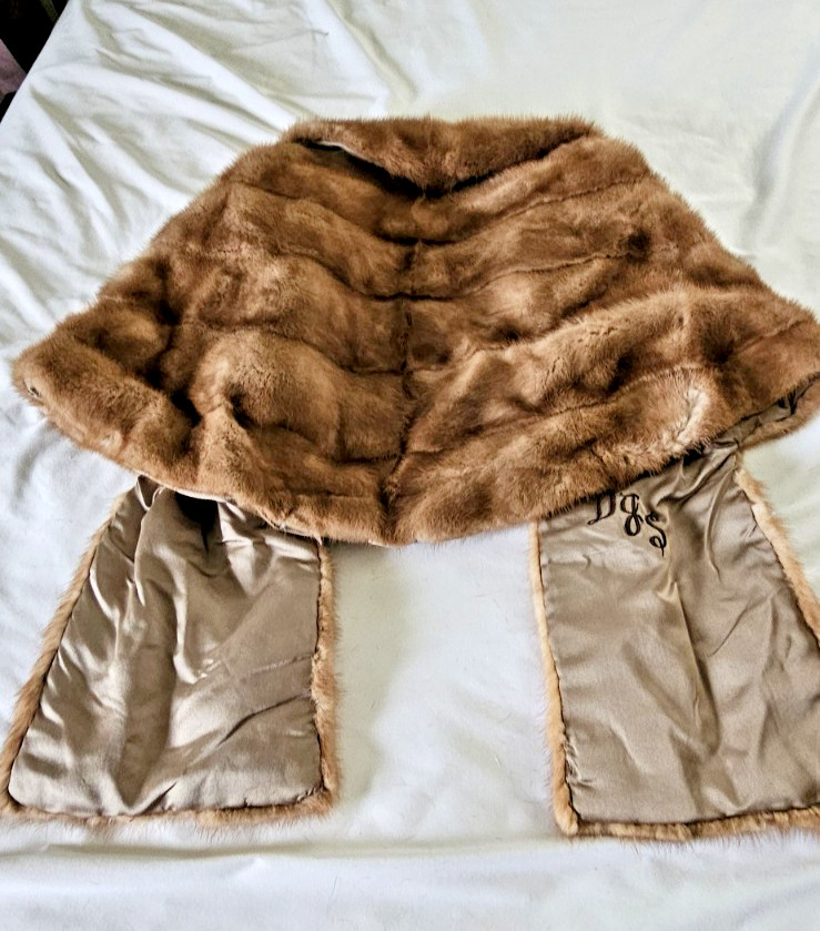 Mink Stole Cape Shawl Collar Satin Lined Pockets Med Brown MCM 50-60’s