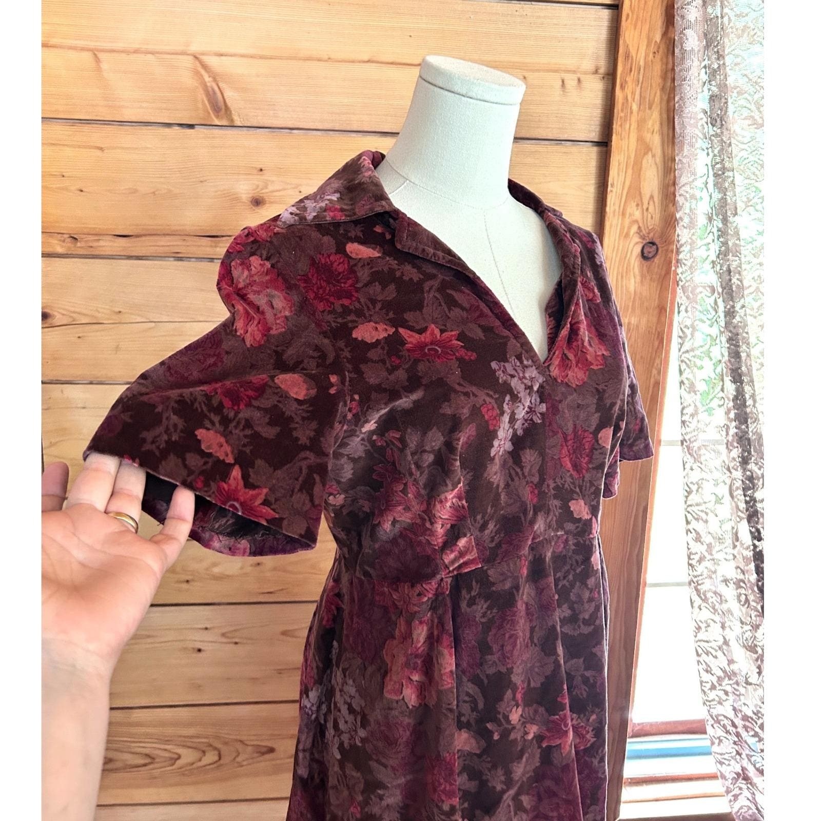 Vintage Thick Velour Floral Midi Dress Womens Large Plum Purple Handmade 70’s