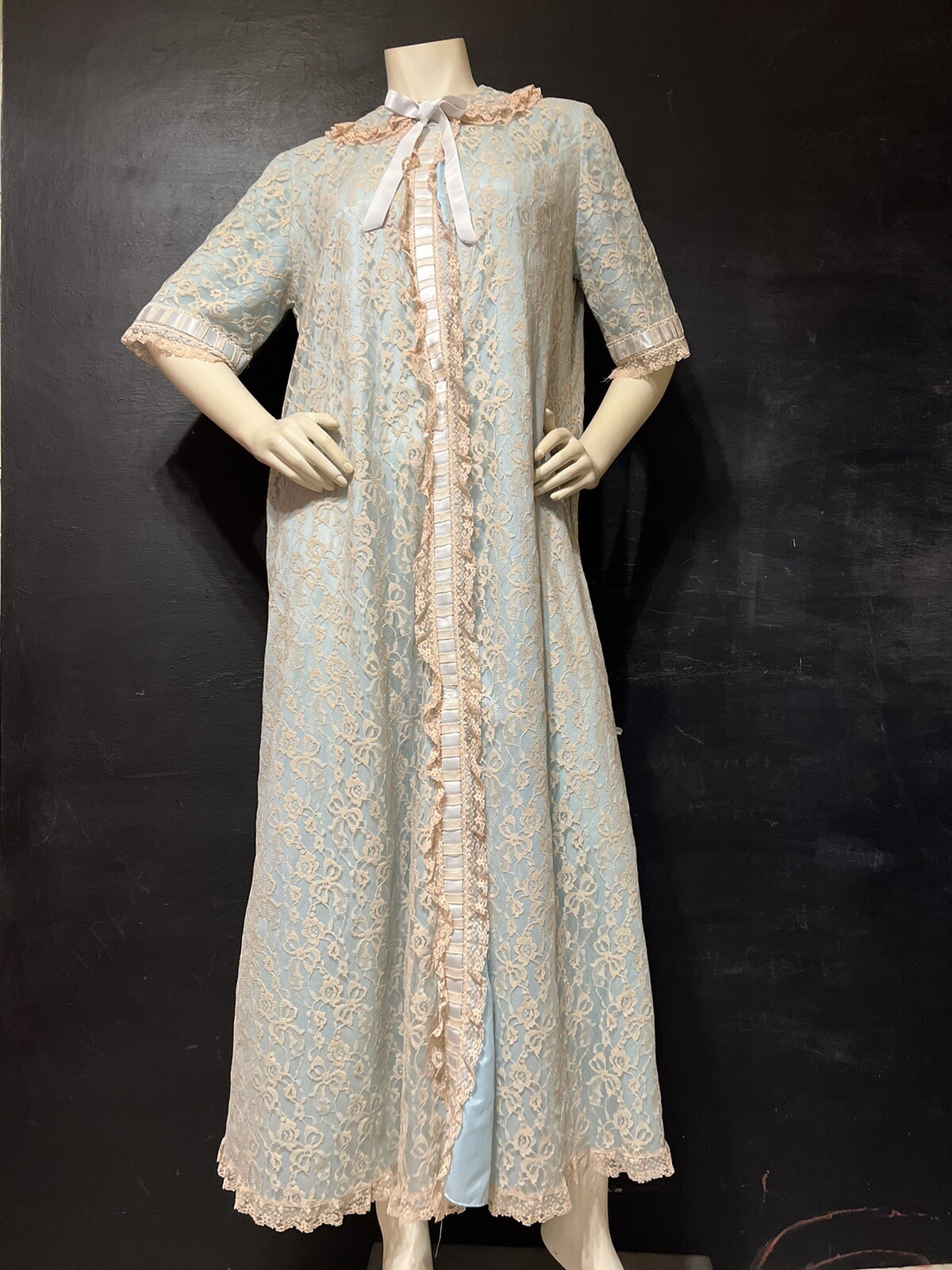 Vtg Odette Barsa Peignoir Knee Length Lace Over Blue Nylon Lingerie Robe M