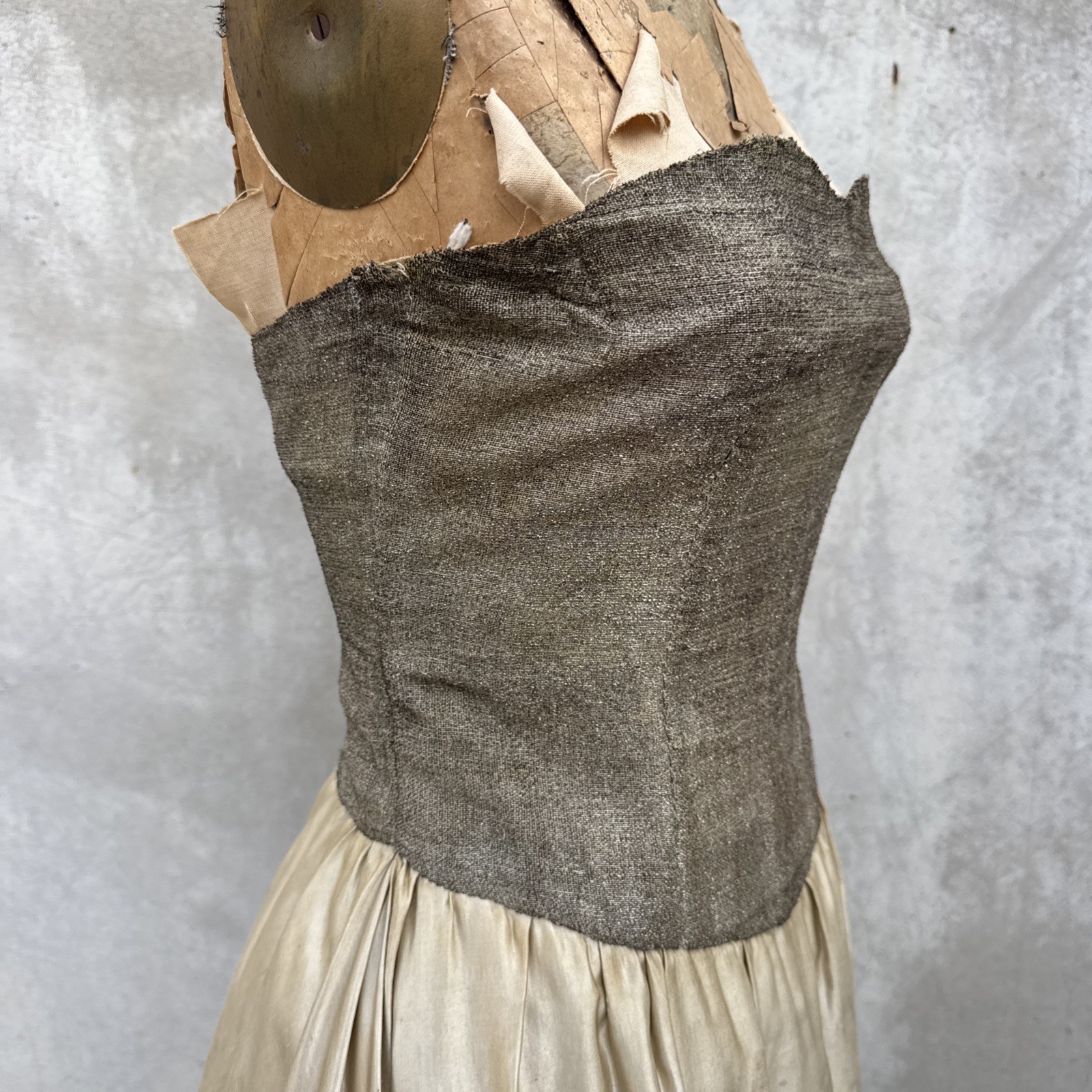 Vintage 1930s Hand Painted Silk Satin & Gold Lamé Dress Crests Snakes Lions