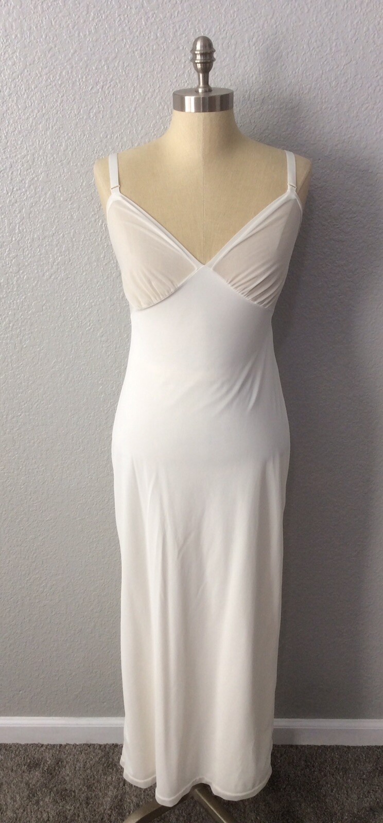 Vtg Levoys Ivory Off White Nylon Bridal Nightgown Negligee Slip Sheer Bust XS S?