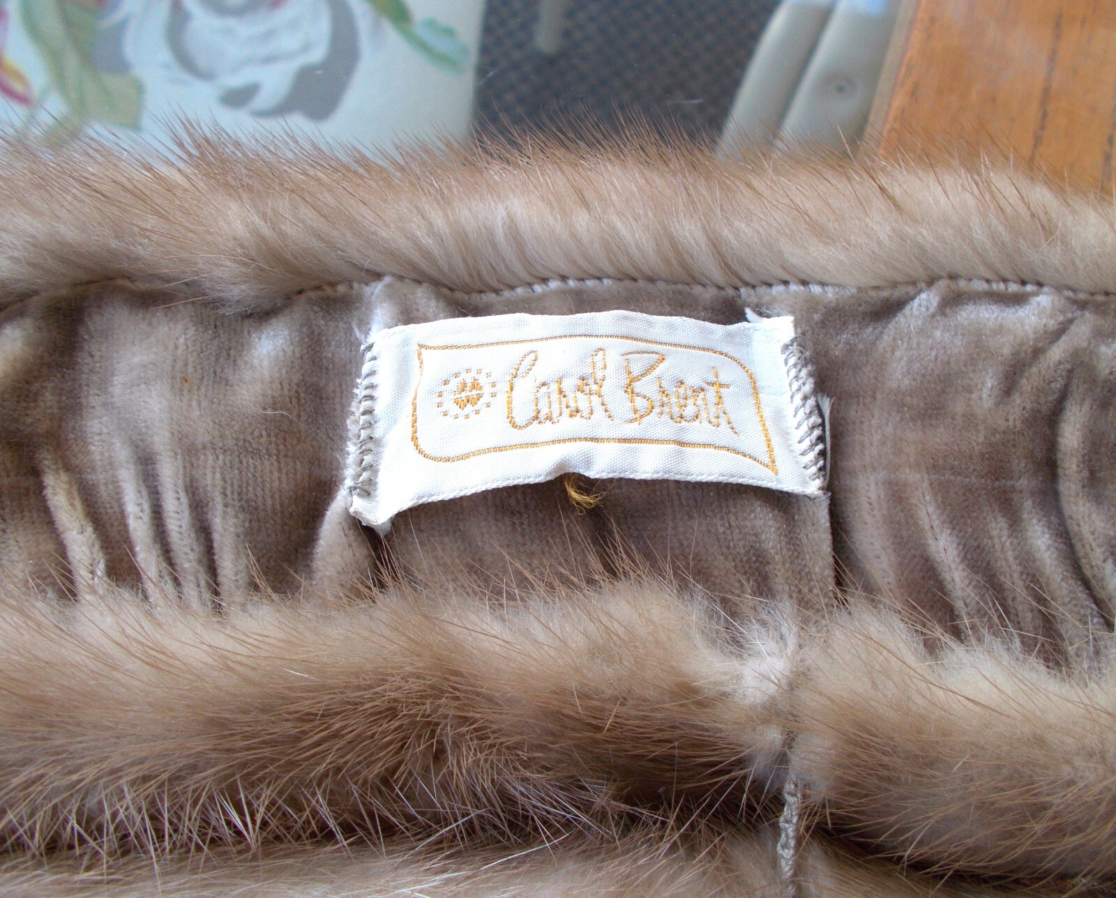 Vintage Light Golden Brown Carol Brent Mink Fur Collar Stole Scarf 39″ Long