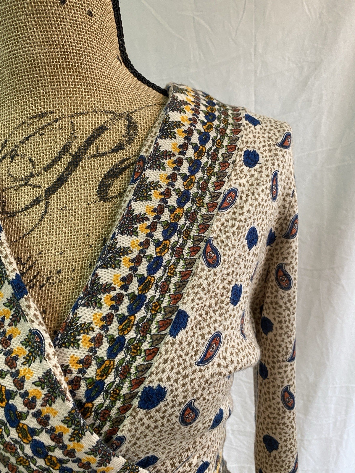 Vintage 70s Midge Grant Career Dress Wrap Bodice Inset Waist Paisley Modern 4