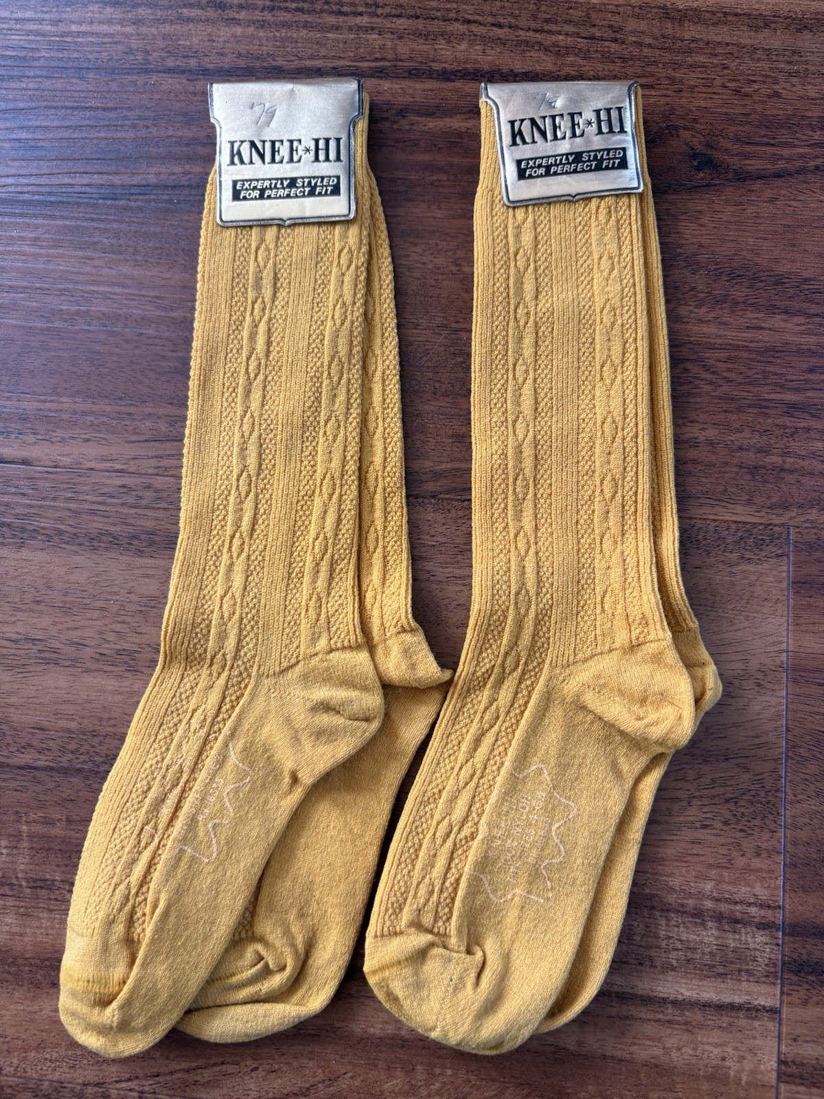 Vintage 60’s 70’s Socks Knee Hi High Nylon Mustard Yellow Girls 4-6.5 NOS NWT
