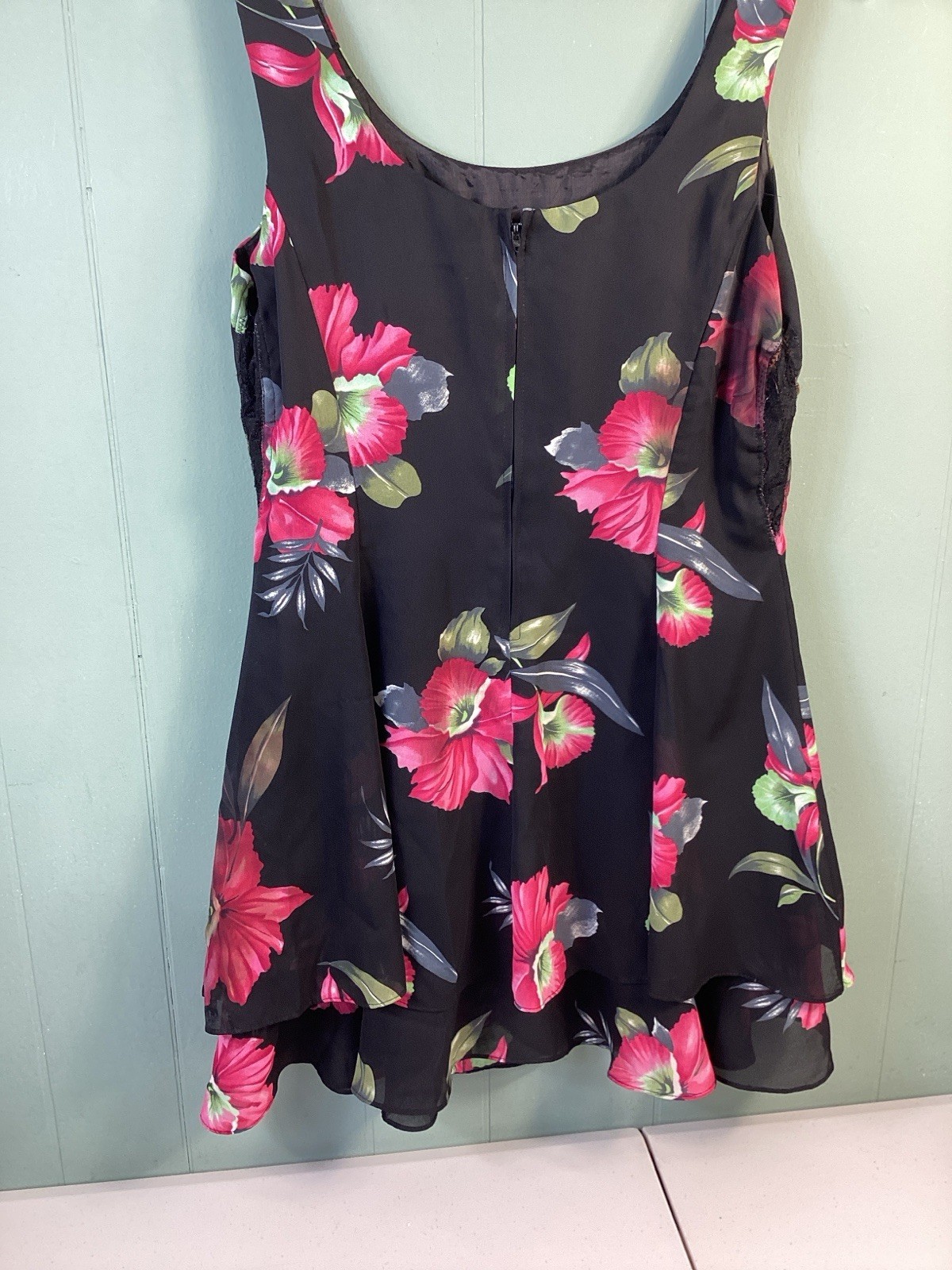 Hampton Nites Petites Vintage 90s Pink Floral Tiered Cocktail Dress Black Sz 10