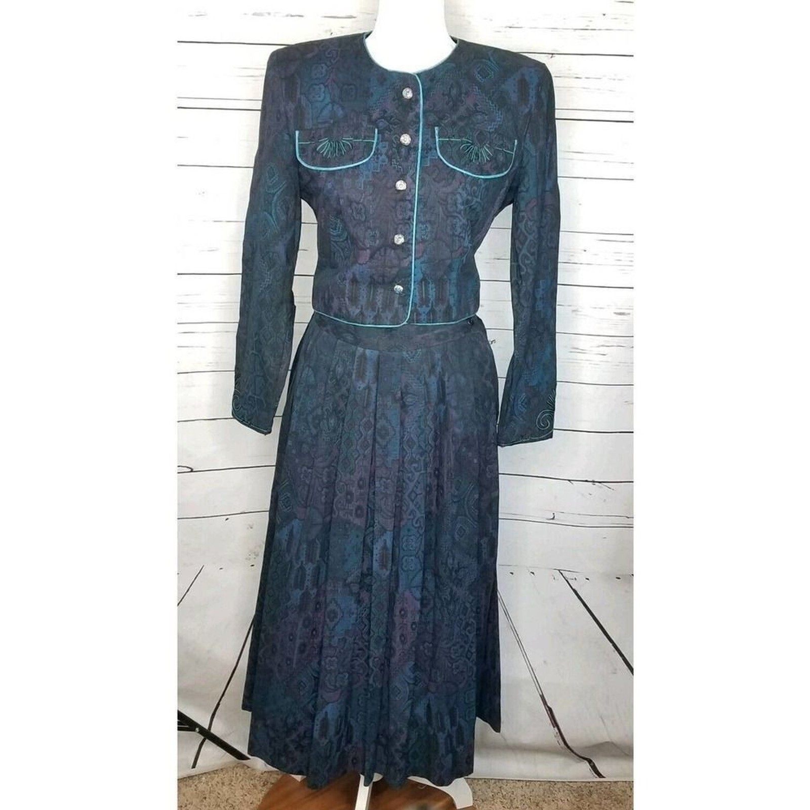 Vintage Leslie Lucks Blue Purple Aztec Print Cropped Western 2pc Skirt Suit 8