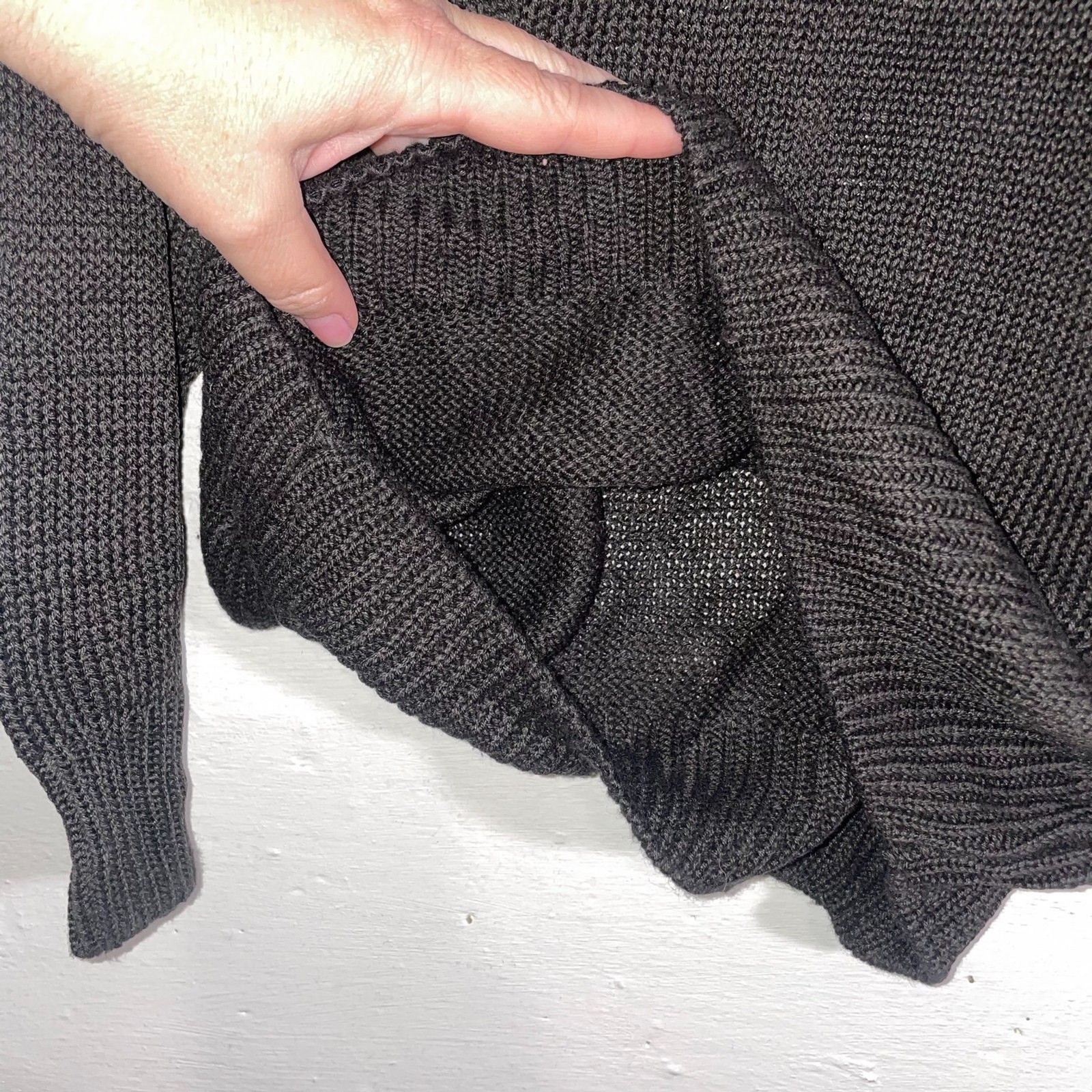 Vintage Basket of Yarn Embroidered Sweater Ramie Cotton Black Floral Size L