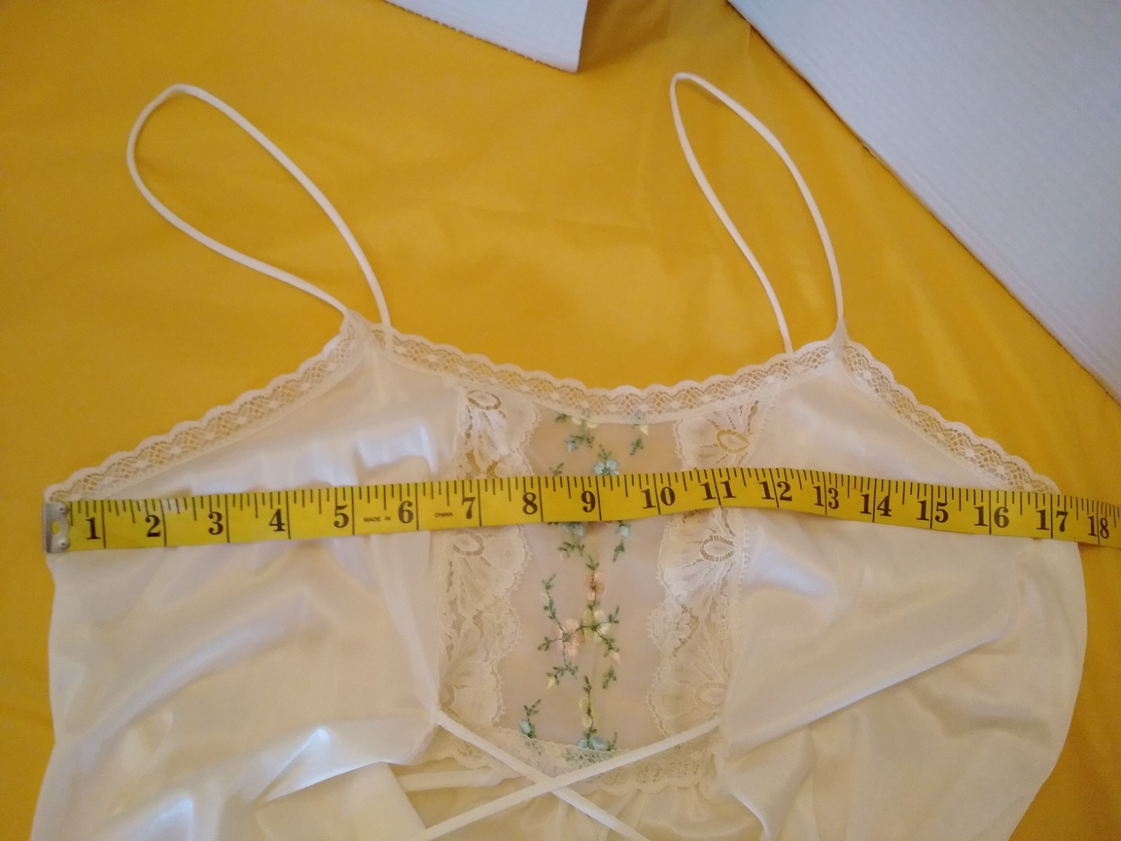 Vintage Sears 2pc Embroidered Bodice Long Nightgown & Robe Small 32/34