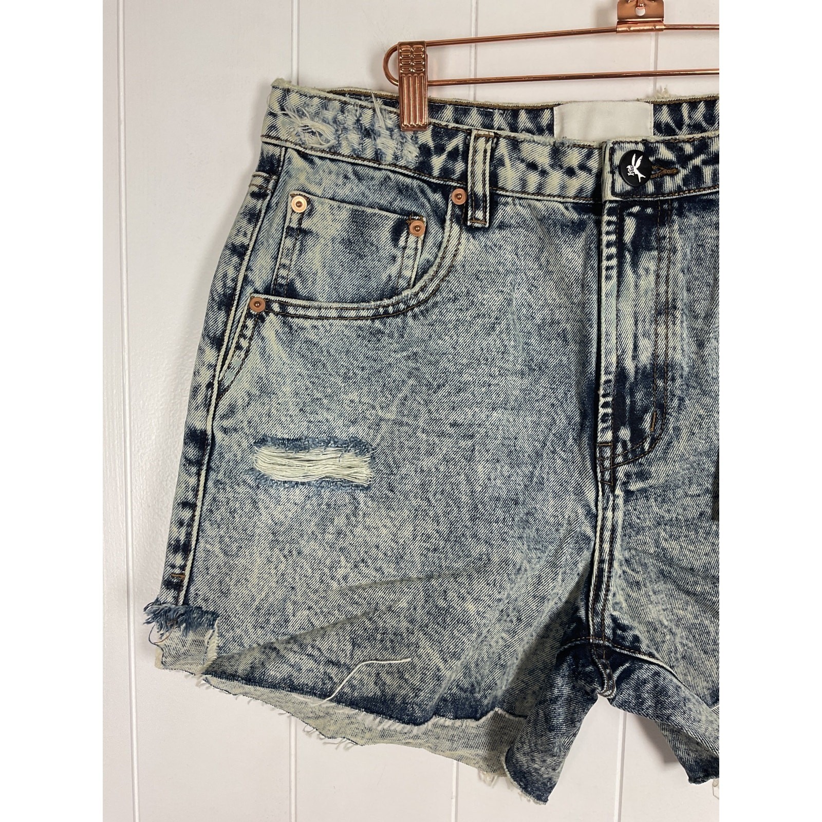One Teaspoon Legend High Waisted Mom Denim Washed Shorts Size 31 NWT