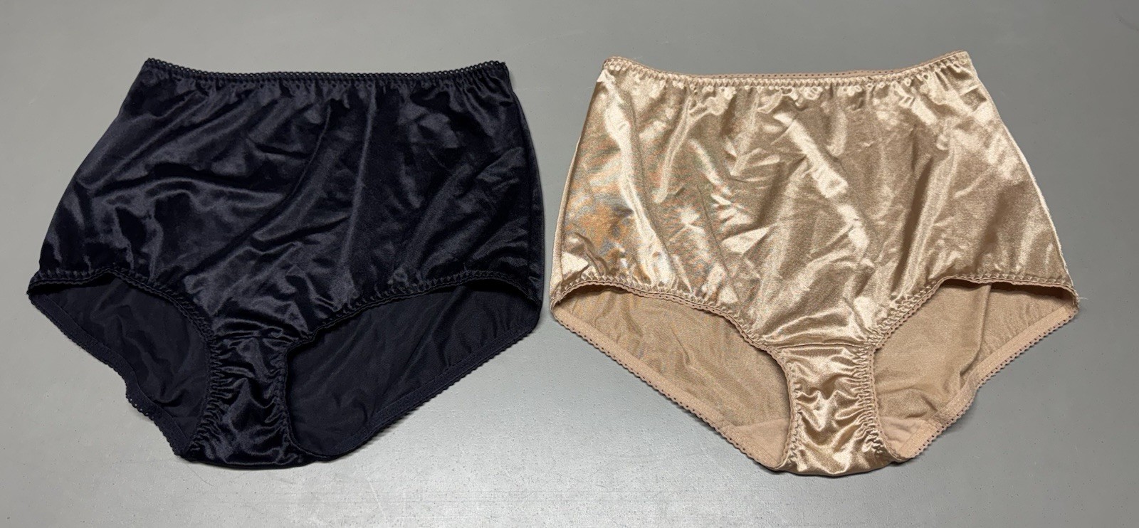 Vtg 2-Pairs Vanity Fair Shiny Satin Nylon 2nd Skin Panties Briefs 40301 Sz 9 2XL