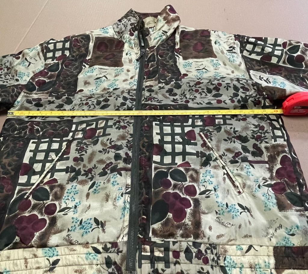 Vintage Out Brook Women’s Size M 100% Silk Fruit Patchwork Full Zip Jacket