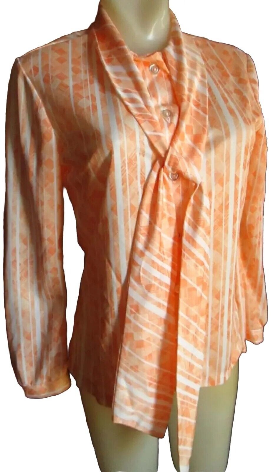 True Vintage Women’s Secretary Blouse Medium 1970s Tie Top sz 10 Pink Geometric