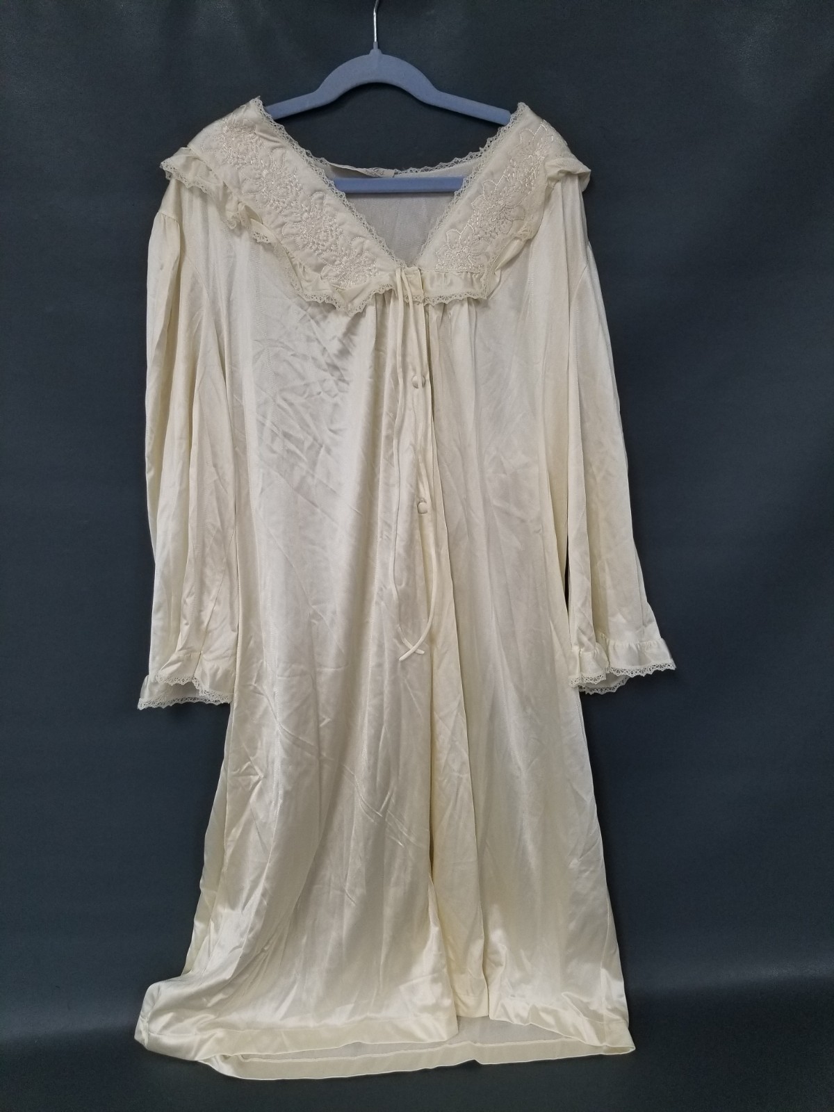 VTG Collectibles by JC Penney Off White Satin Long Sleeve Nightgown Sz M