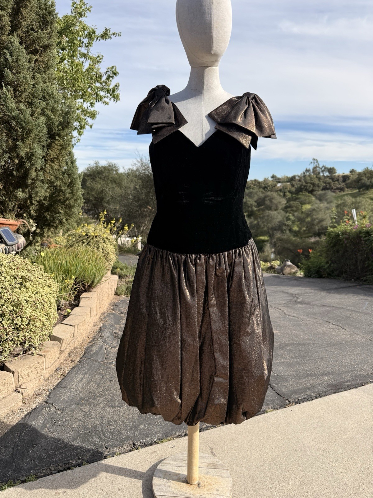 1970s Joy Stevens California Elegant Black and Bronze Dress with Bow Details