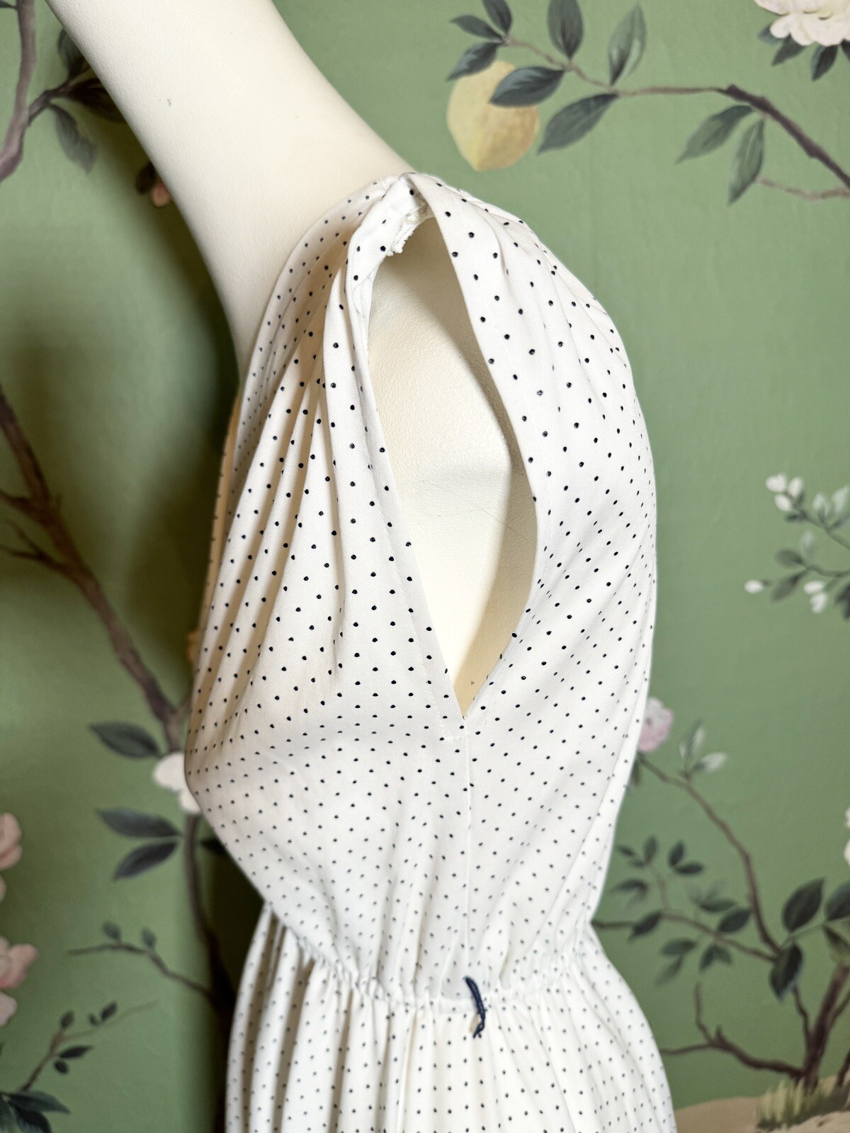 Vintage 1970’s Does 1950’s White Polka Dot Marilyn Monroe Wrap Dress Cap Sleeves