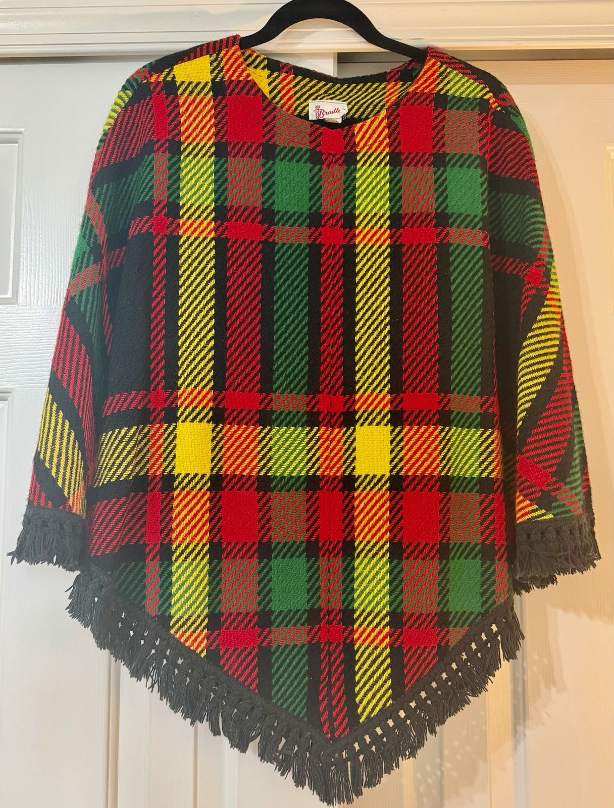 Vintage 1970s Women’s Bradley Plaid Sweater Poncho