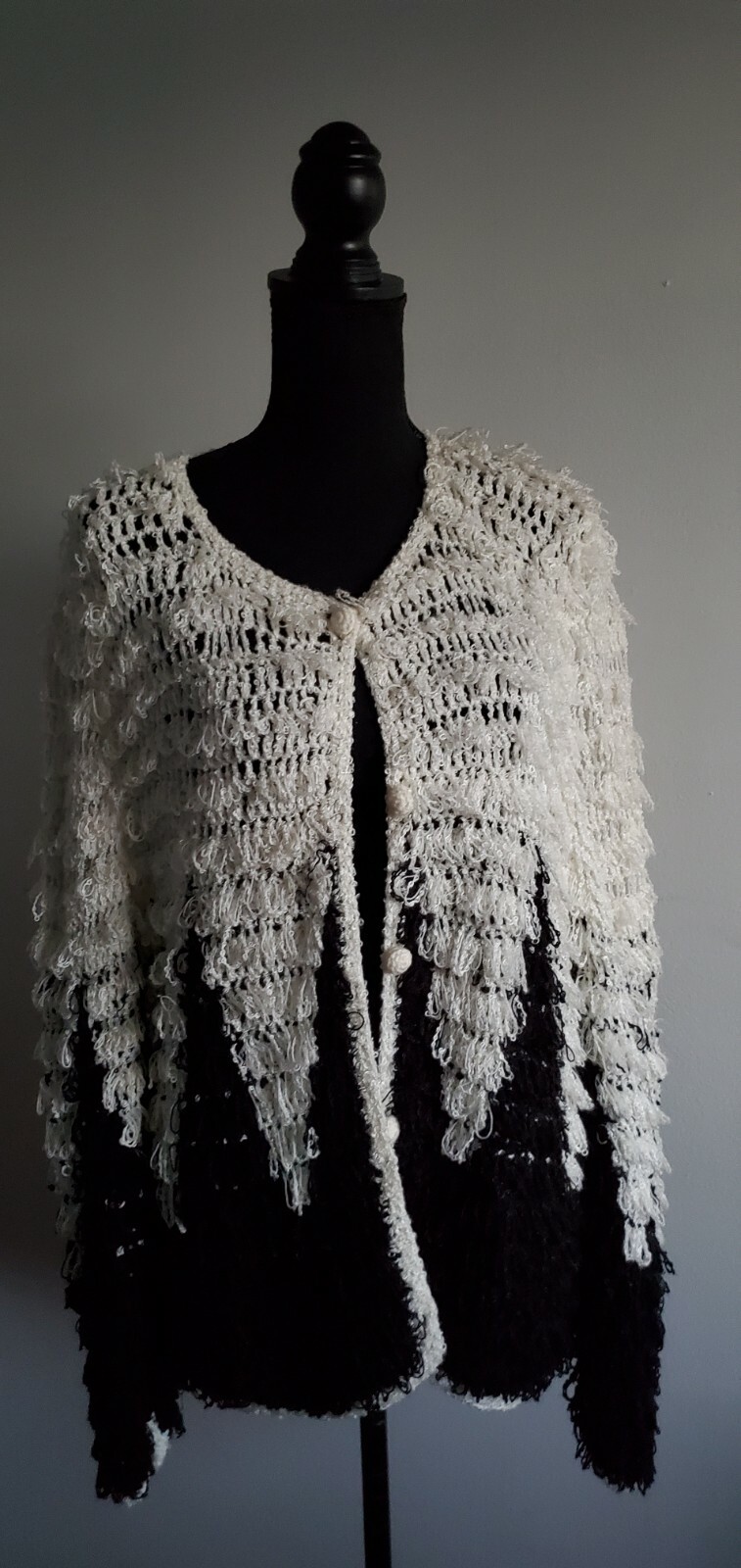 Vtg Womens Rochelle California Black/White Curly Loop Knit Sweater/Cardigan Sz L