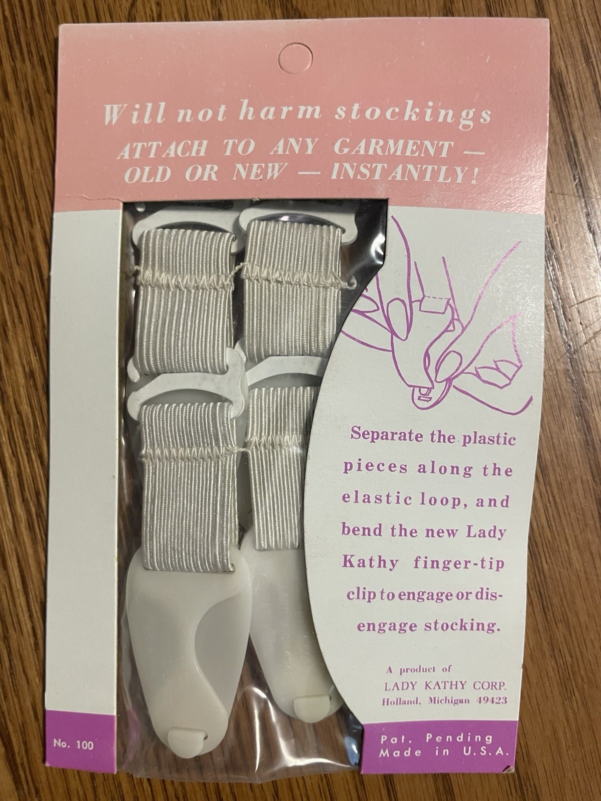 Lady Kathy 4 Flat Detachable Garters No. 100 (MPN 100) White Made in USA