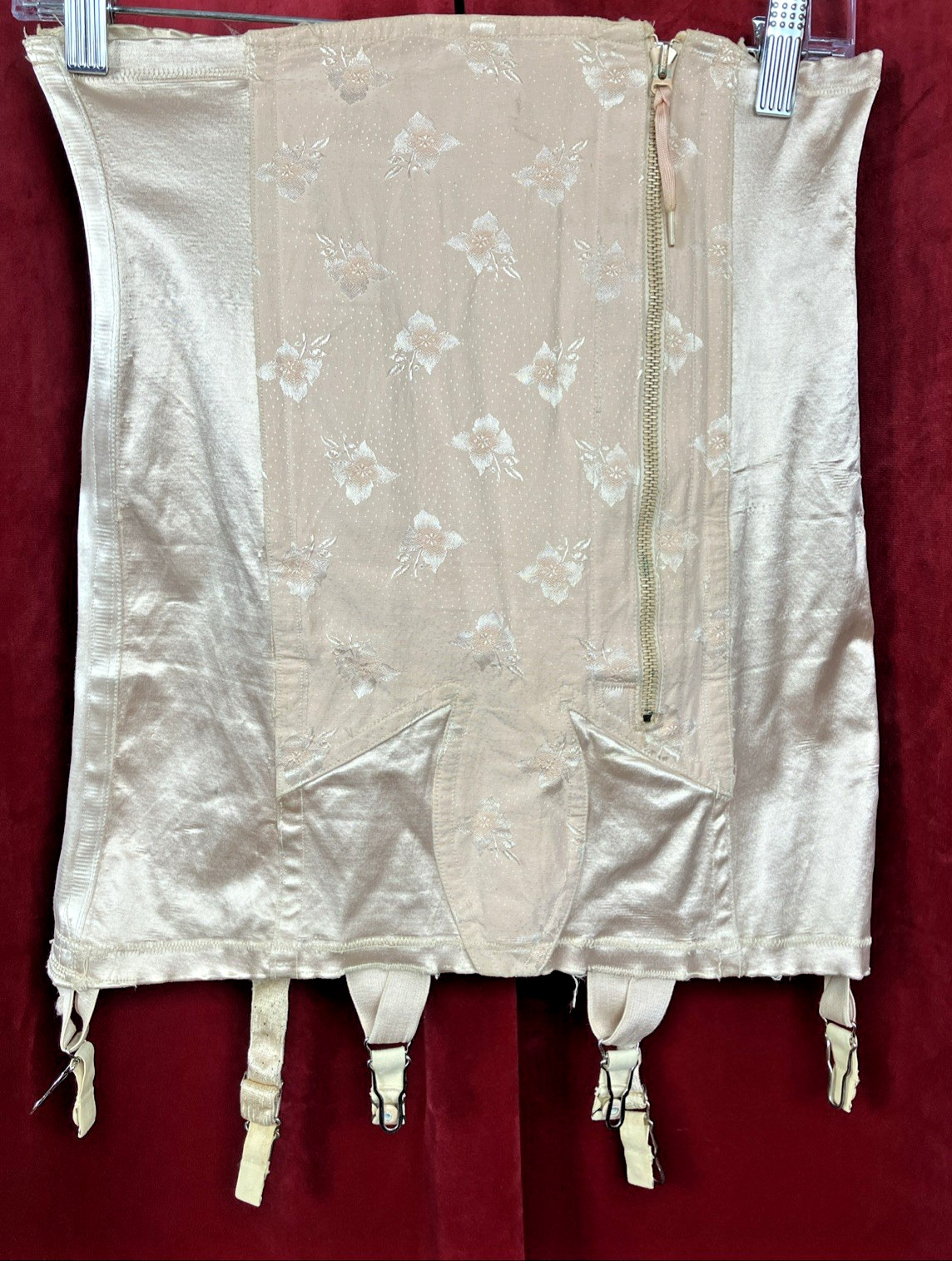 34 Vintage 30s 40s deco bottom girdle peach Satin Brocade attached garter