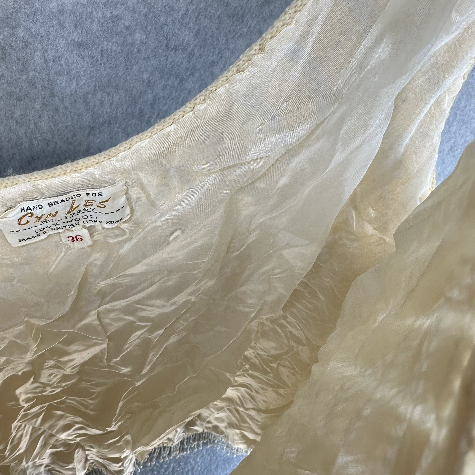 Vintage Cyn Les Womens Blouse Top Shell 100% Wool Size 36 Cream Beaded Gorgeous!