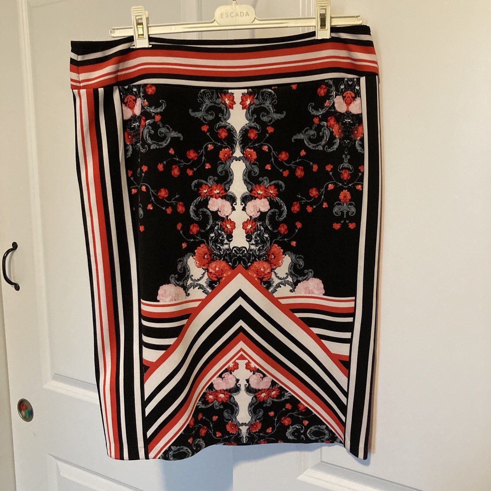 Bisou Bisou women’s skirt colorful geometric design Midi size L