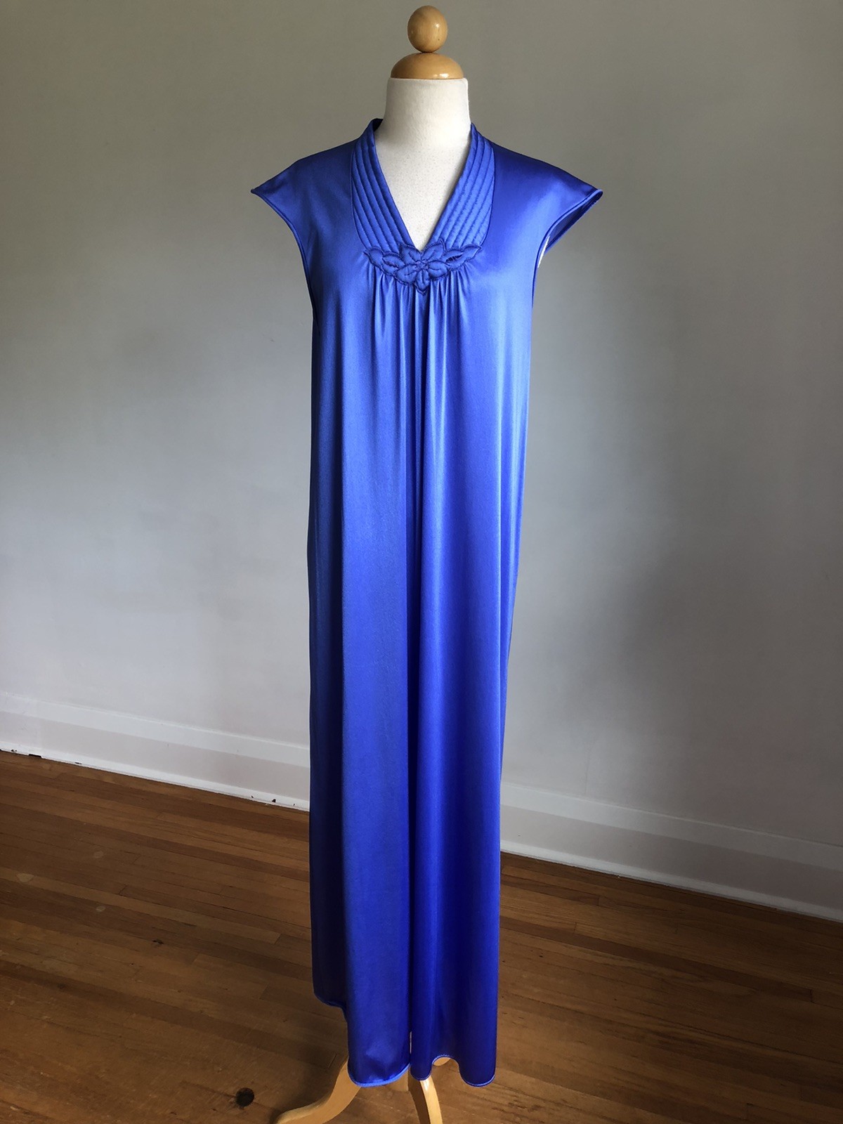 STUNNING VTG COLLECTIBLES By JCPENNEY Purple Nylon 2pc Robe Nightgown Set SZ S/M