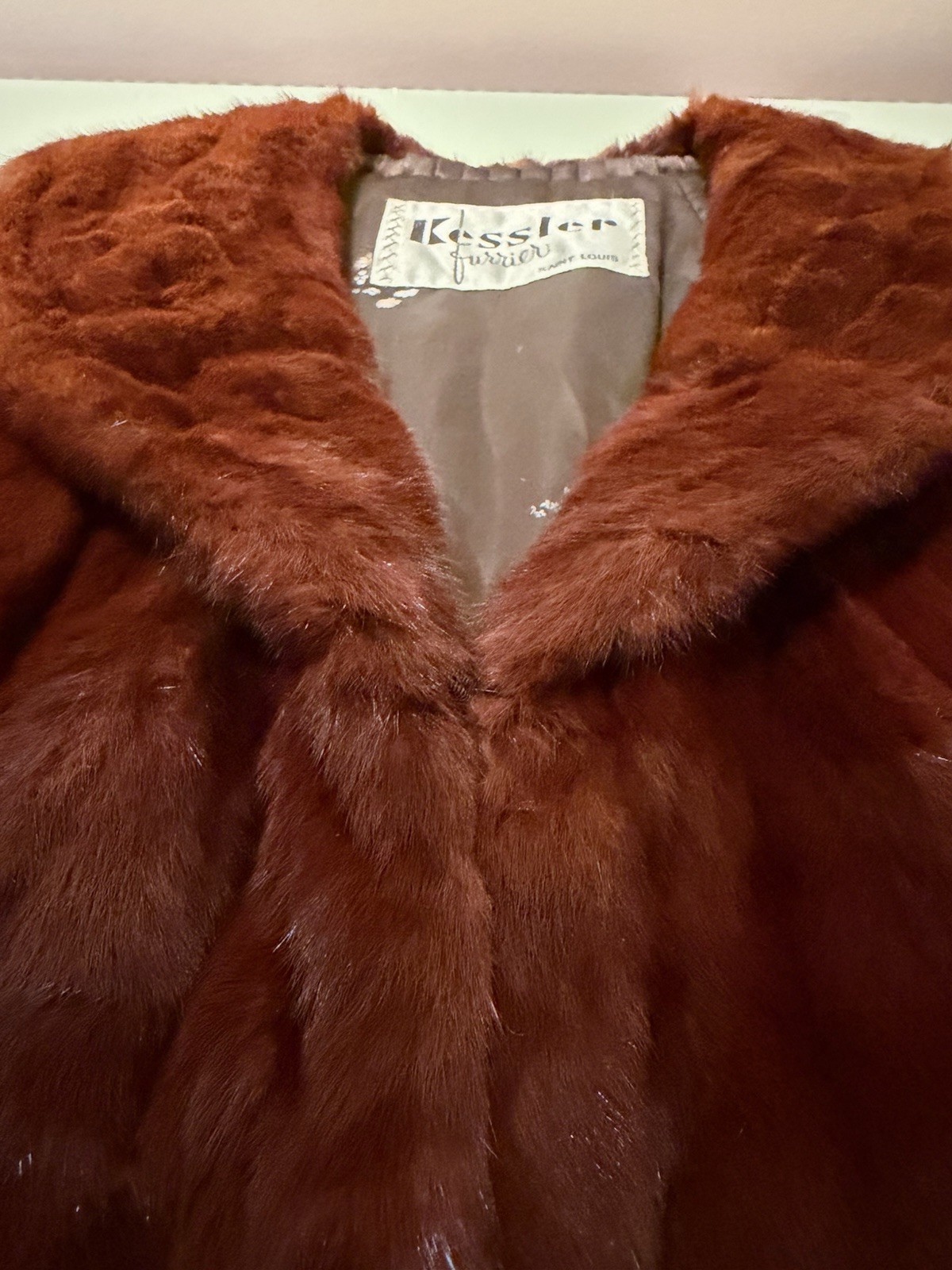 Vintage KESSLER Furrier St Louis Dyed Dark Red Mink Fur Shawl Collar CAPE PONCHO
