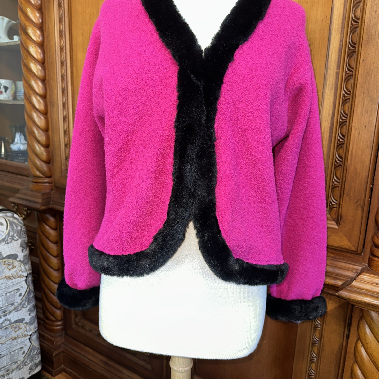 VTG Inspired By Bellepointe Fuscia Lambs Wool Cardigan Black Faux Fur Trim NICE