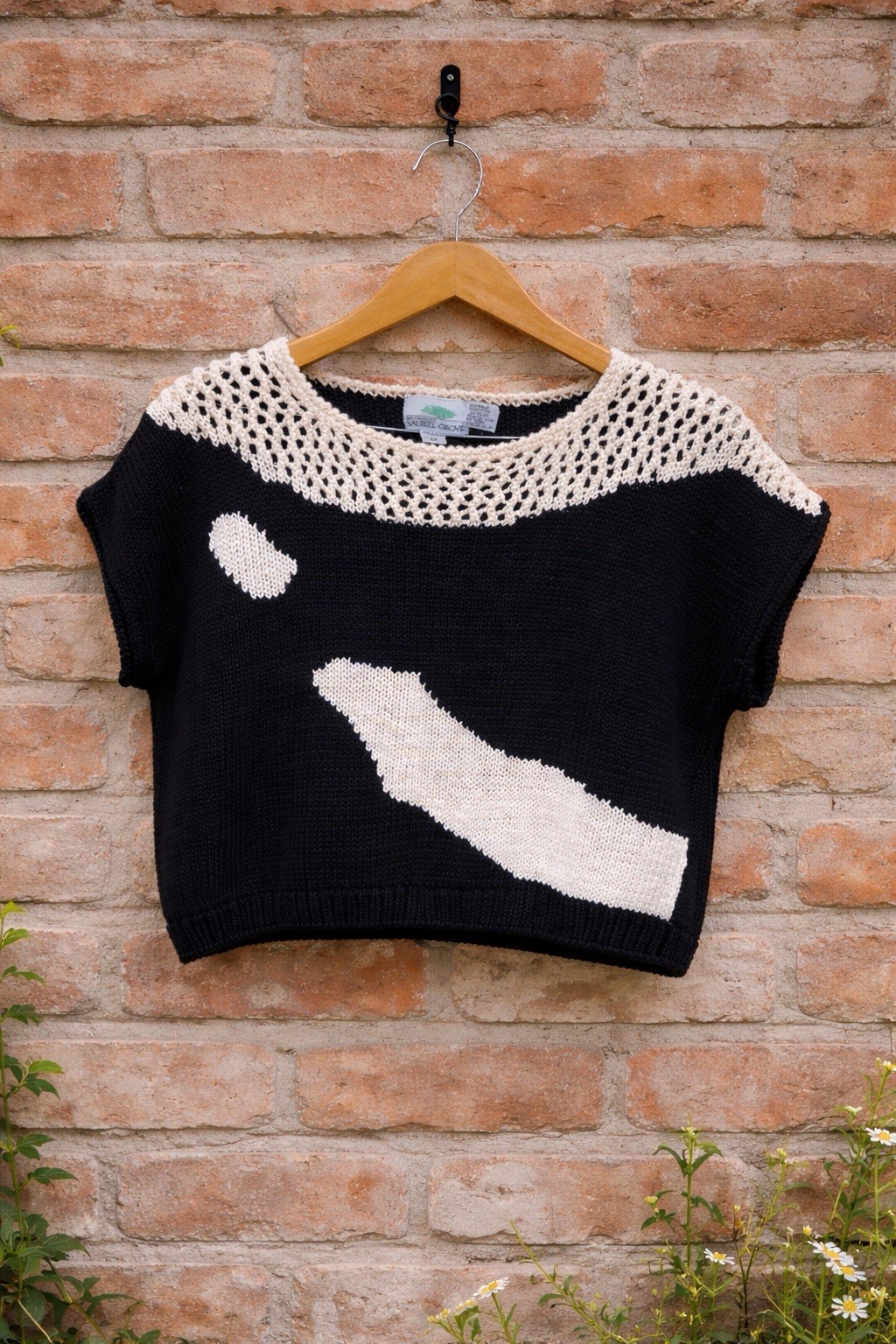 Vintage 90s Laurel Grove Short Sleeve Sweater M Black Cream Crochet Cropped Knit