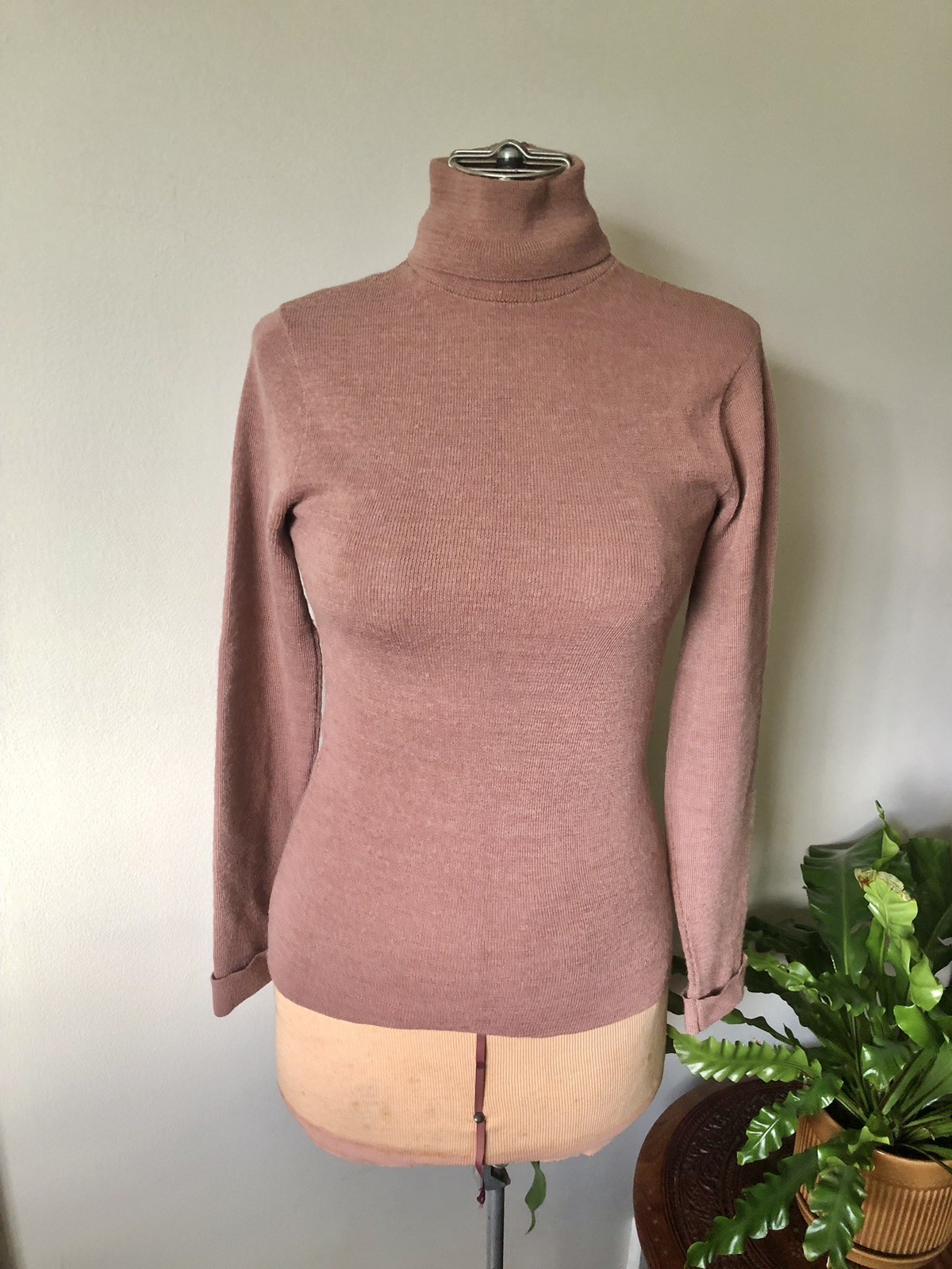 Vintage Dusty Rose Wool Blend Knit Turtleneck