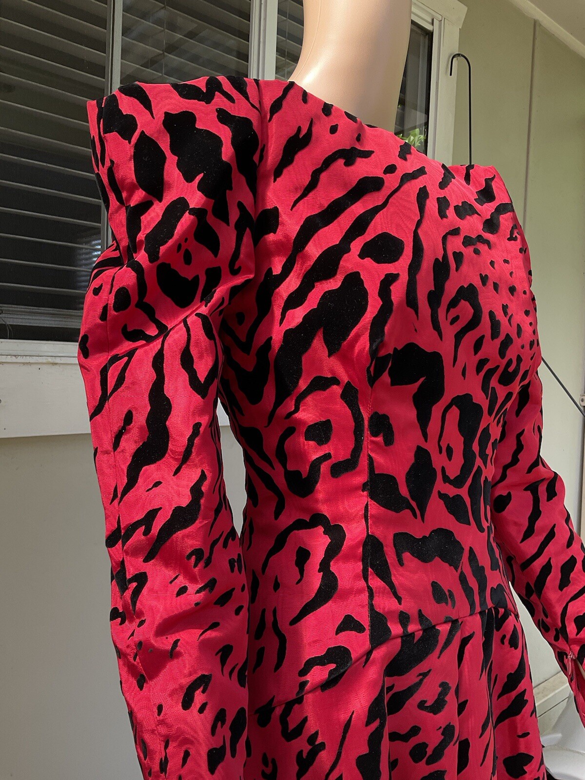 Vtg 80s Scaasi Arnold Isaacs Off The Shoulder Red Black Print Formal Fred