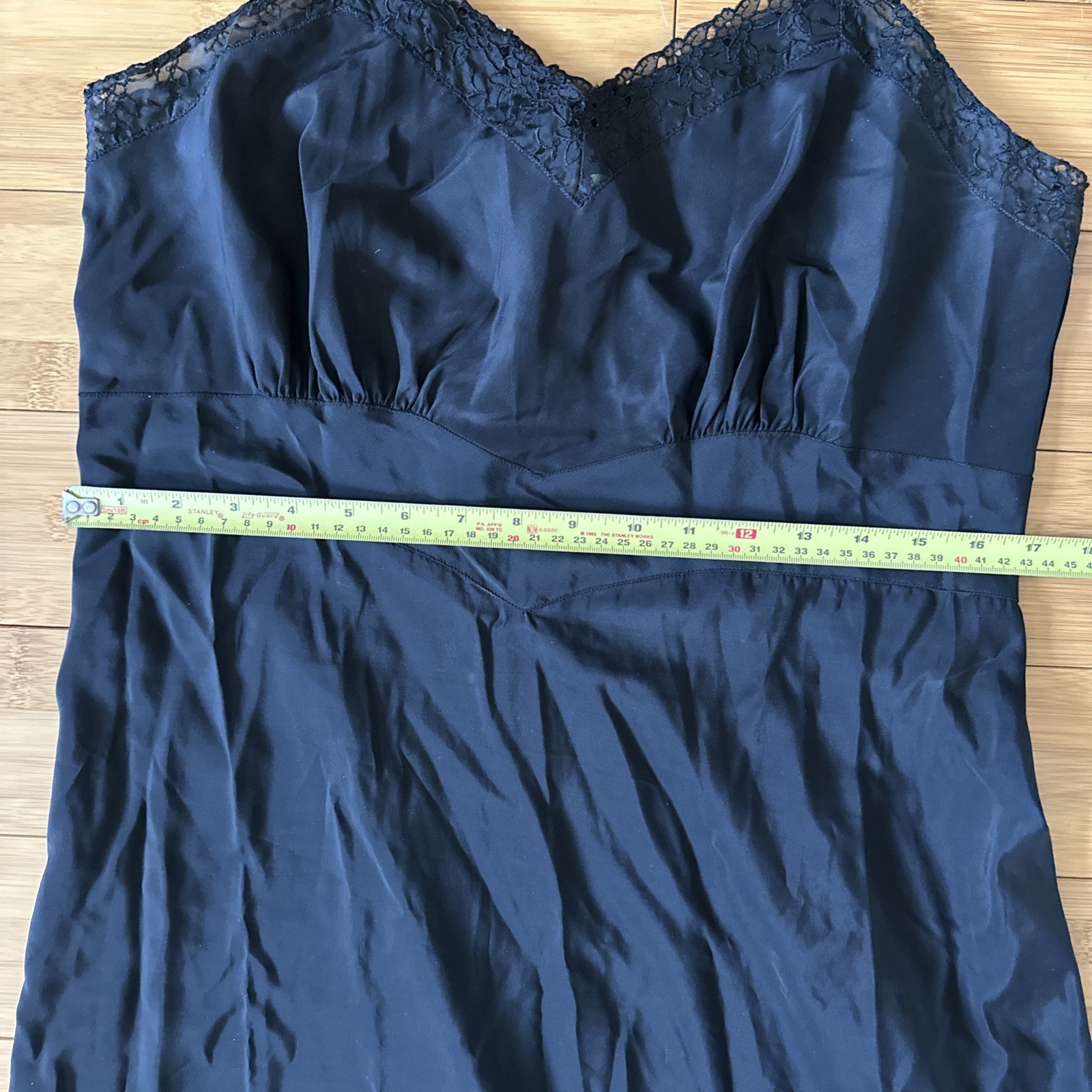 Vintage 1950s Barbizon Colette Crepe Remarque Womens Slip sz 18 Black Satin Lace