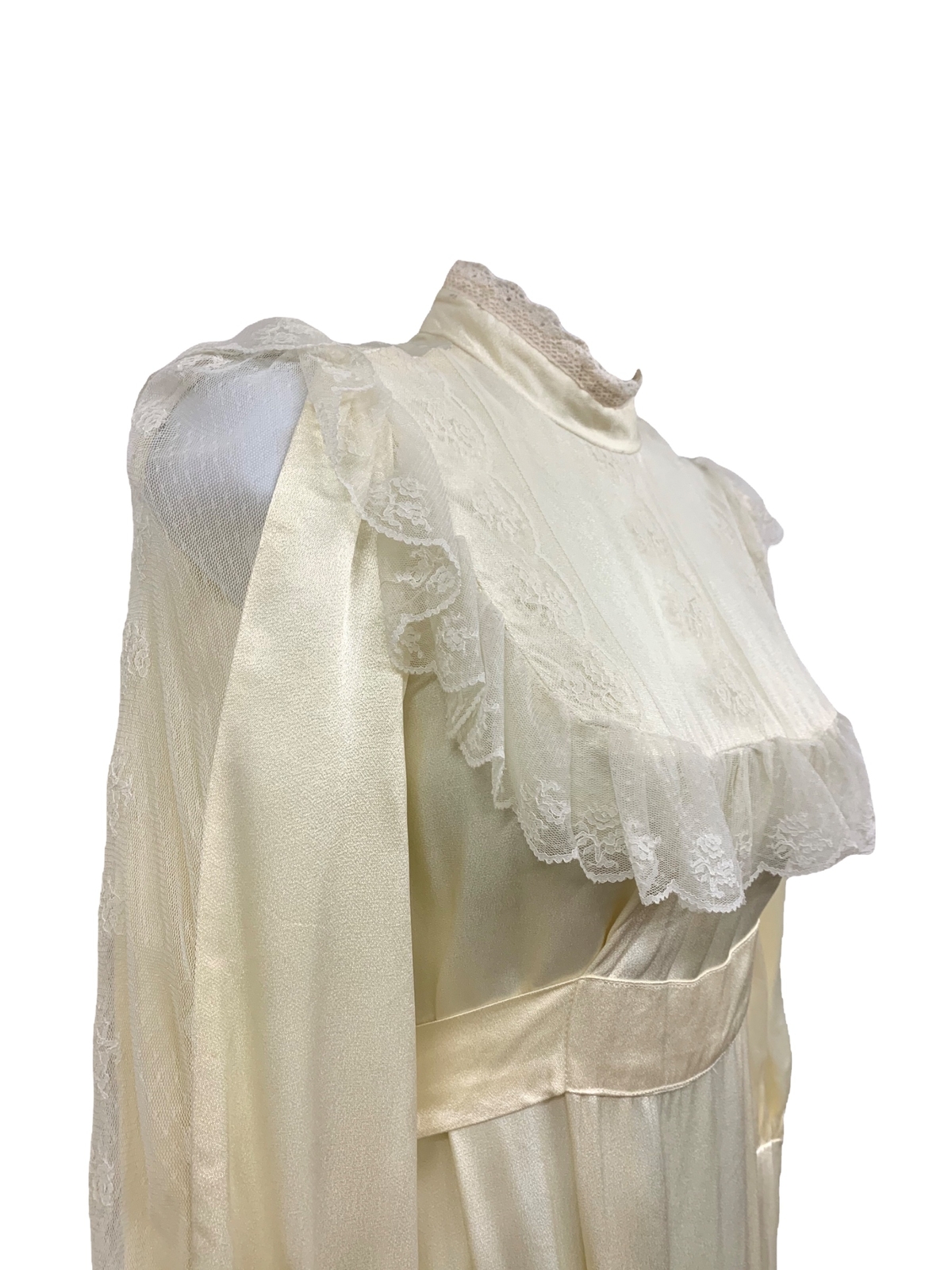 Vtg Vintage 1970s 70s Gunne Sax Gunnies Ivory Satin and Lace Wedding Dress