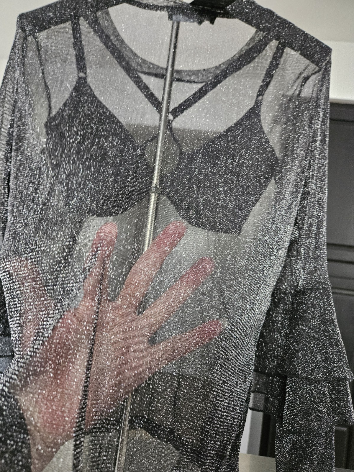 VTG ACHIOOWA Black Silver Glitter Mesh Top Flare Ruffle Sleeve NWT XL TOP ONLY