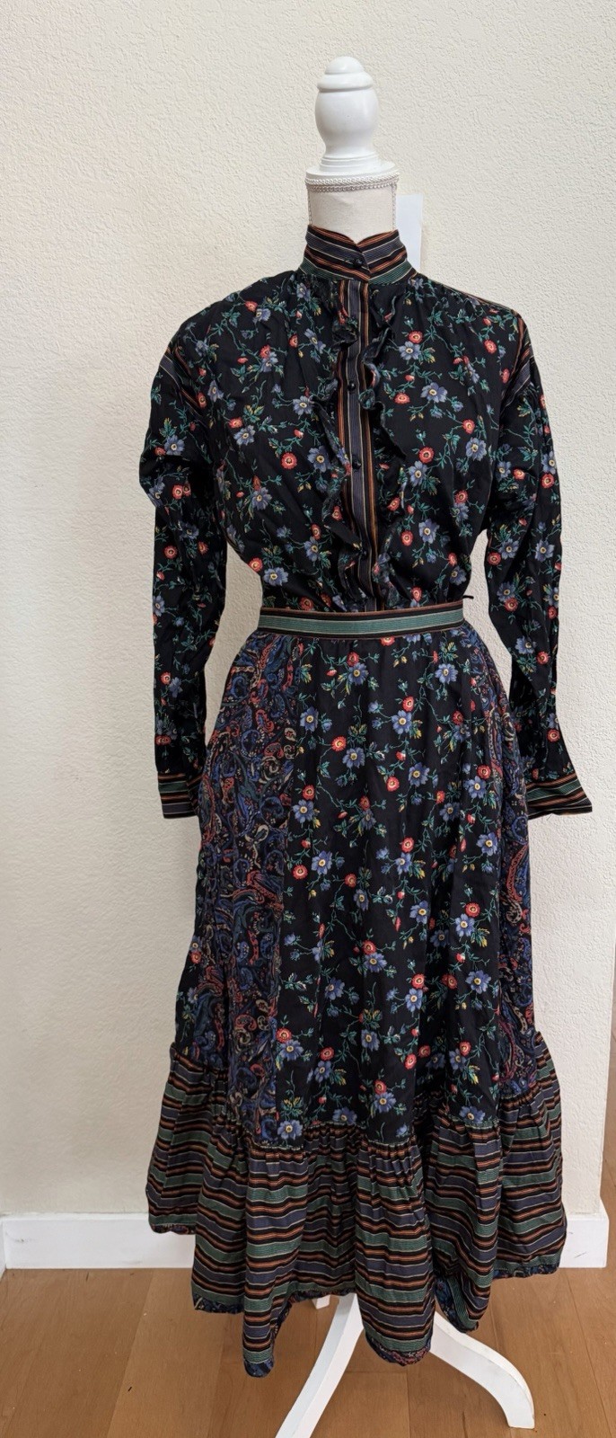 Vintage 70s Boho Peasant Skirt Blouse Set Floral S/P Bis Bis Gene Ewing