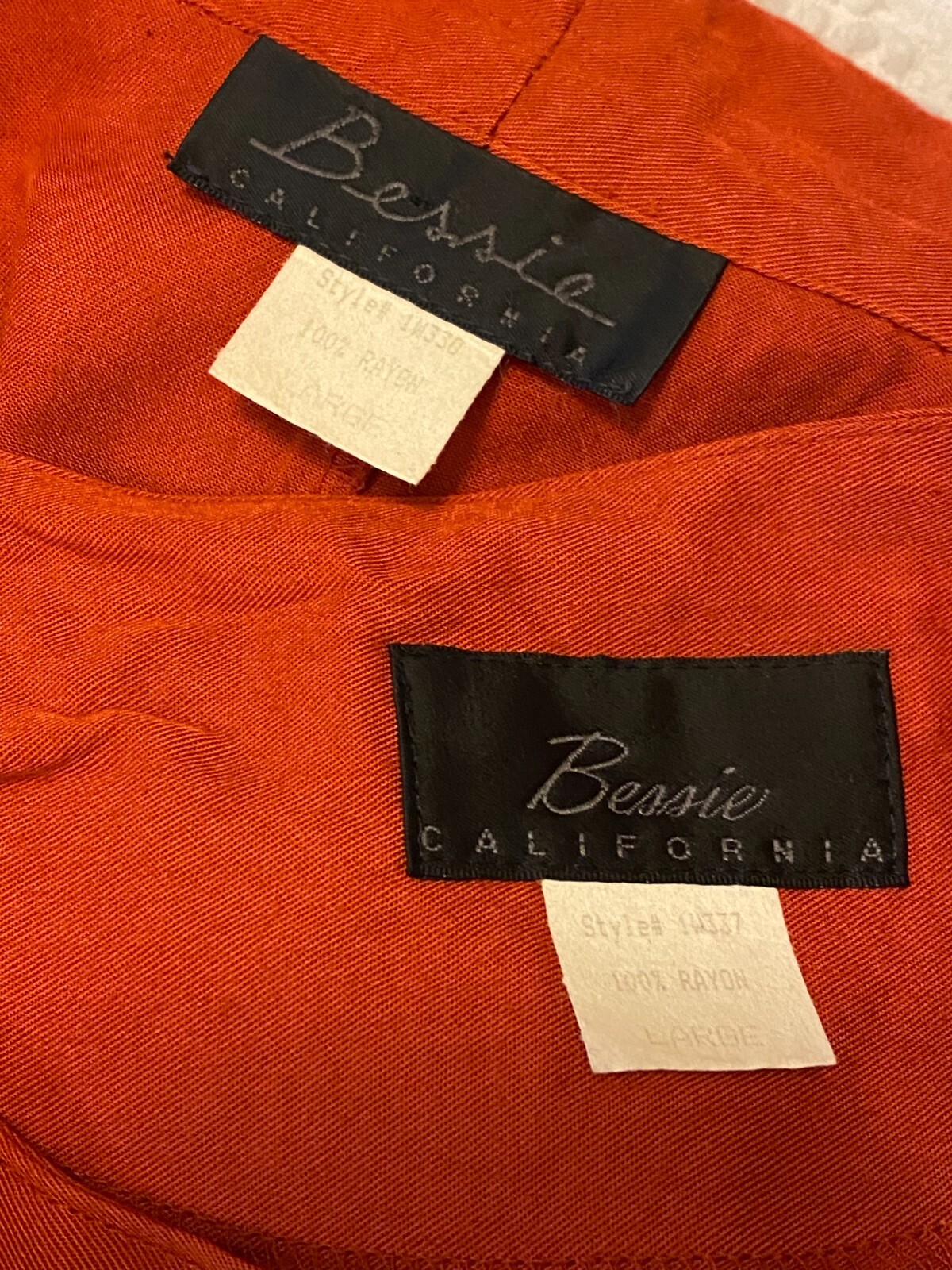 VTG 80’s BESSIE CALIFORNIA FESTIVE RED RAYON W/ LACE JACKET & BLOUSE SET SZ L