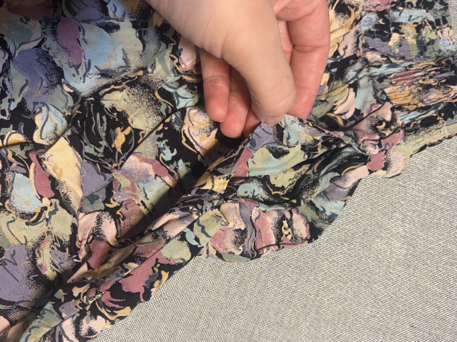 Cabaret Sport Vintage 80s/90s Rayon Floral Flower Pink/Purple/Blue/Green Shorts