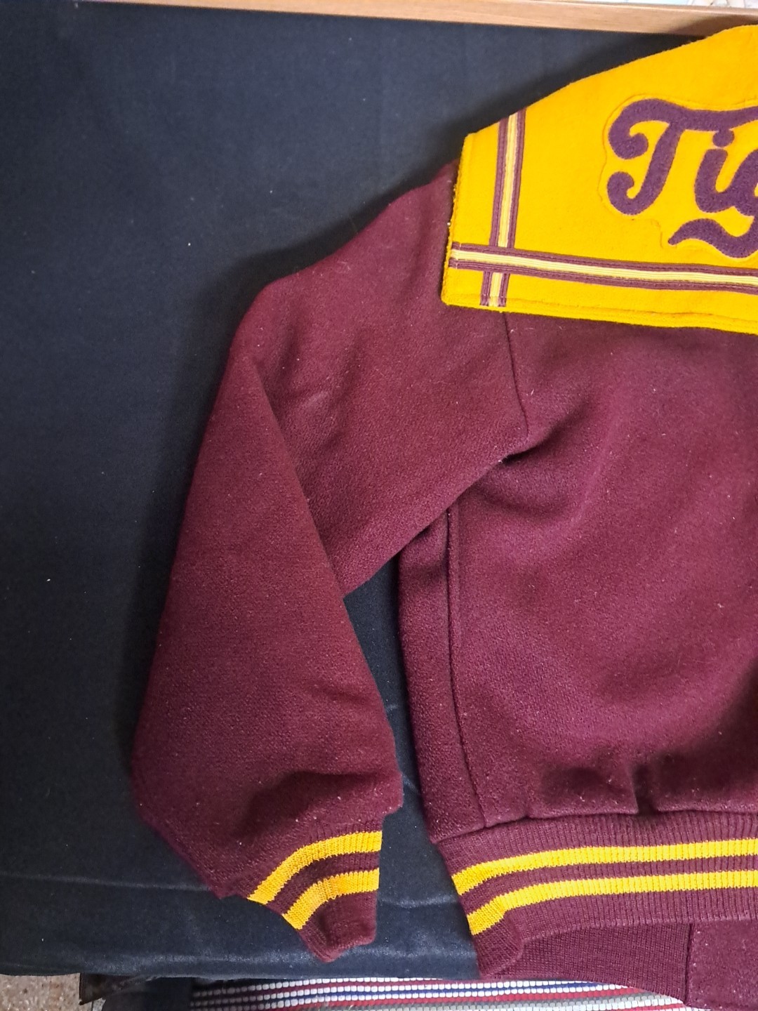 Vtg 80s Trophy Jackets Varsity Letterman #91 „S Tigers” Maroon/Gold Wool Girls M