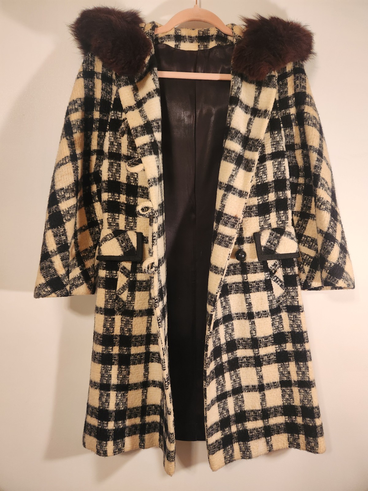 Union Made VTG 1960s White Black Plaid Fur Collar Womens Small Wool Coat #098897