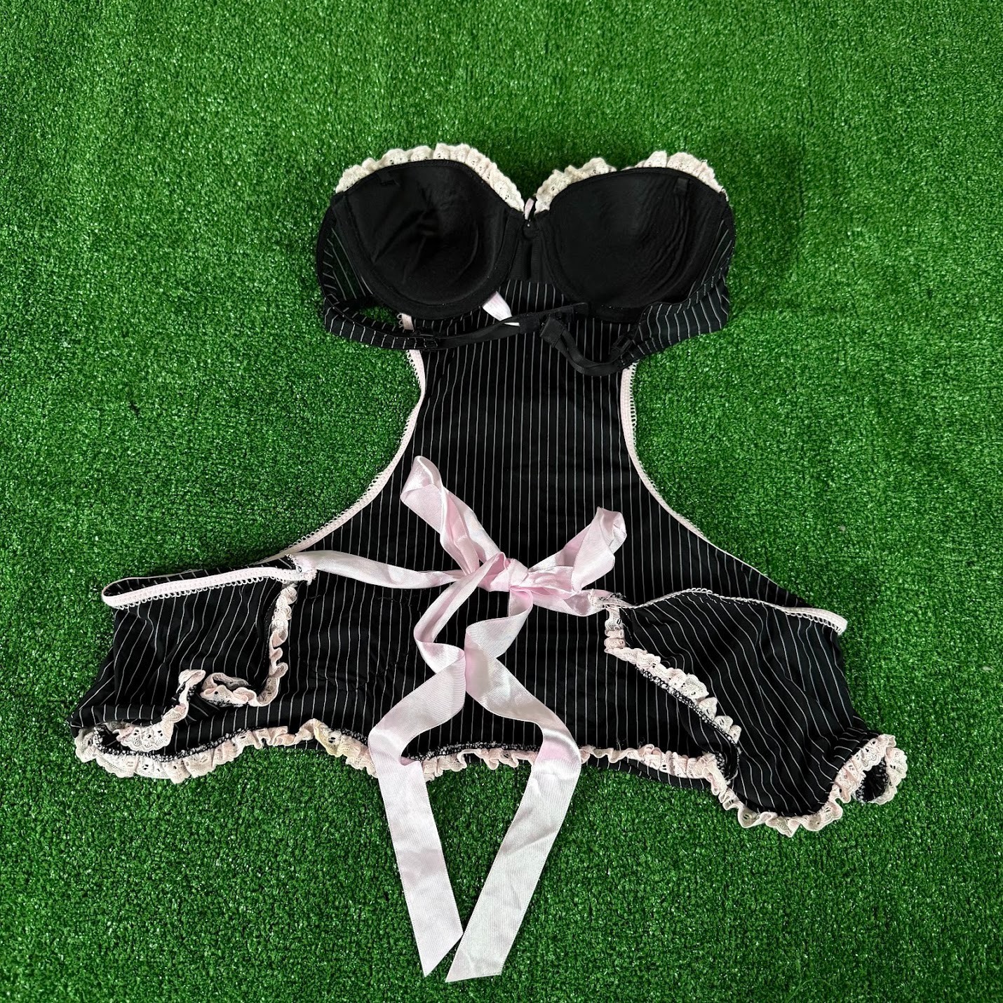 Vintage Y2K Jolie Intimates Teddy Black Pink Pinstripe Heart Cutout Underwire L