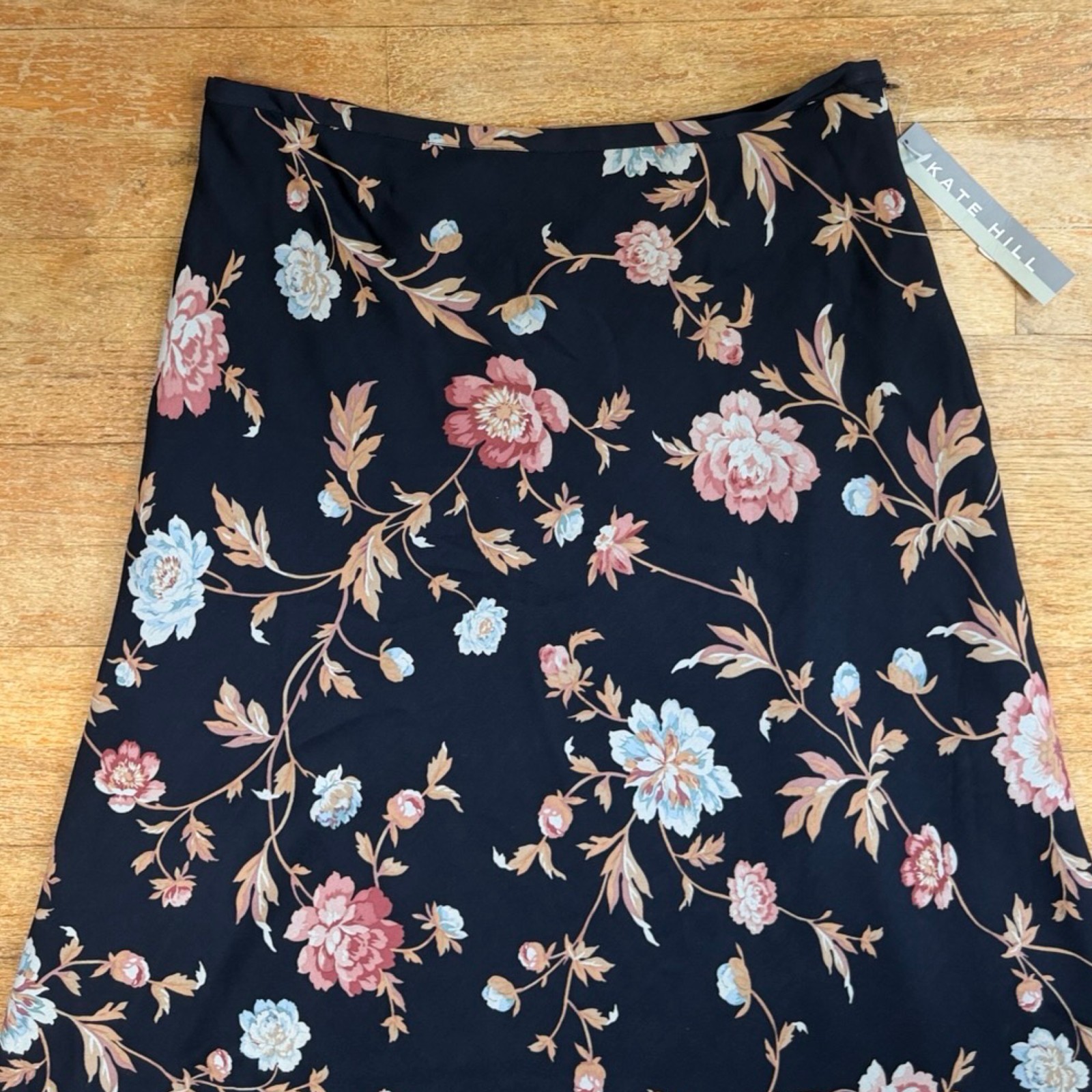 Vintage Black Floral Print Bias Cut Silk Skirt Size Small 6 29″ Waist Y2K Midi