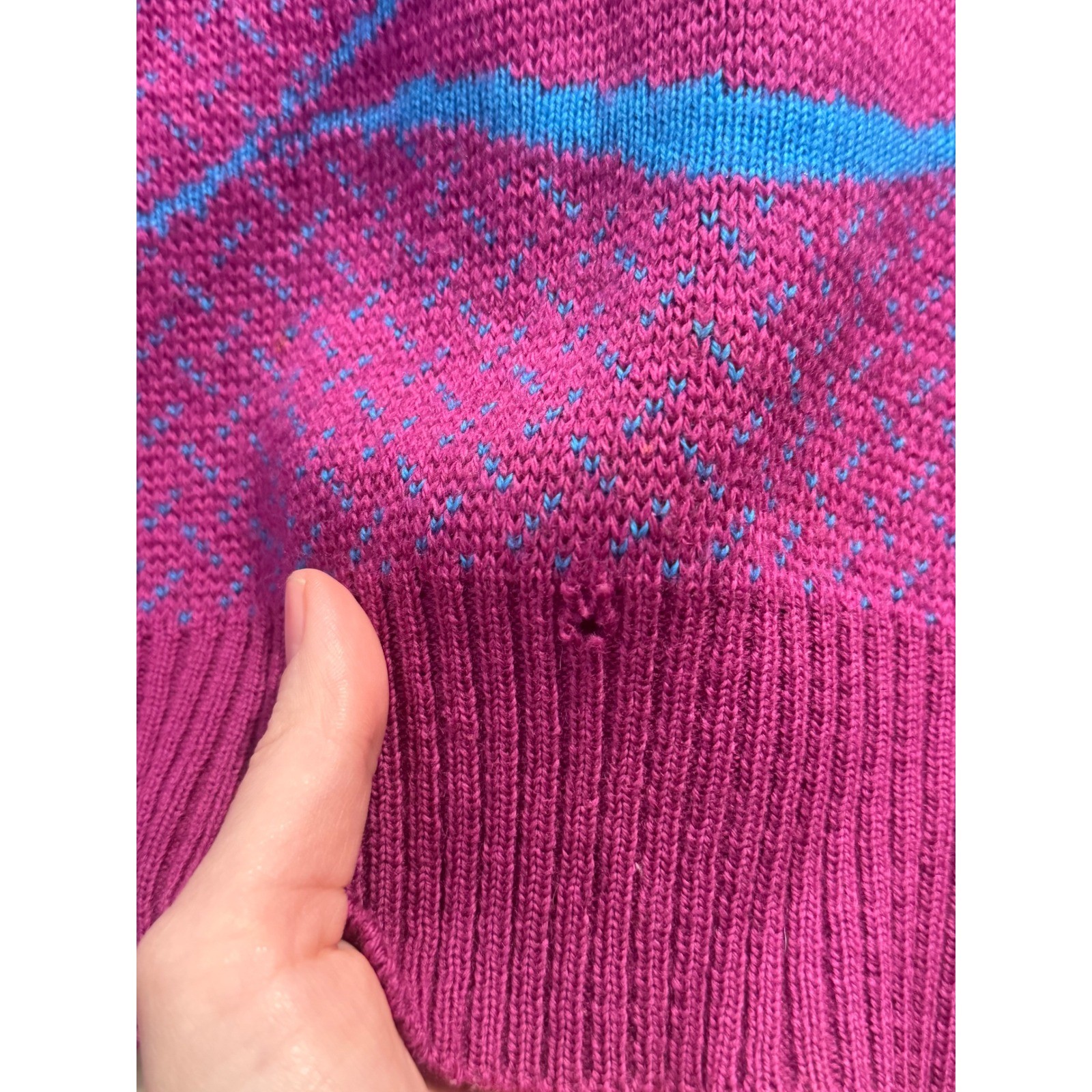 VTG Demetre Wool Sweater Magenta Turquoise Wave Knit Made in USA Ladies Medium