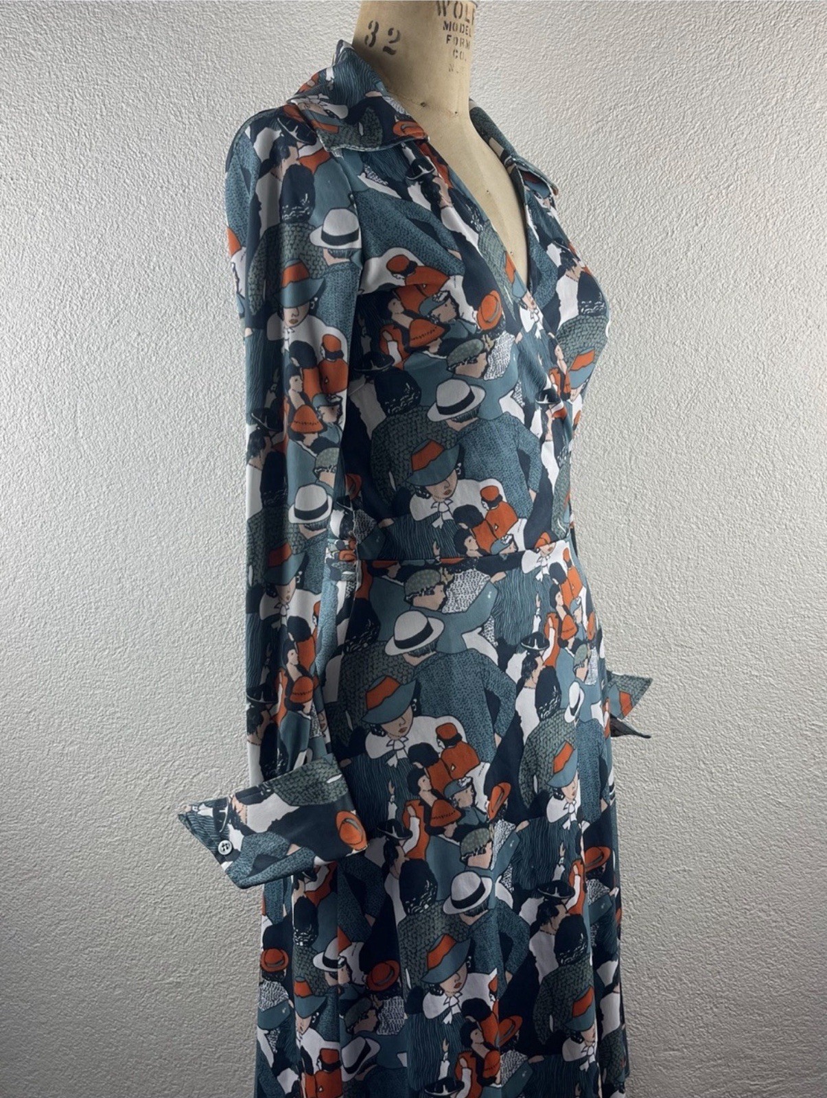 Vintage l 70s M Retro 30s Novelty Pointed Collar French Cuff Surplice Wrap Dress