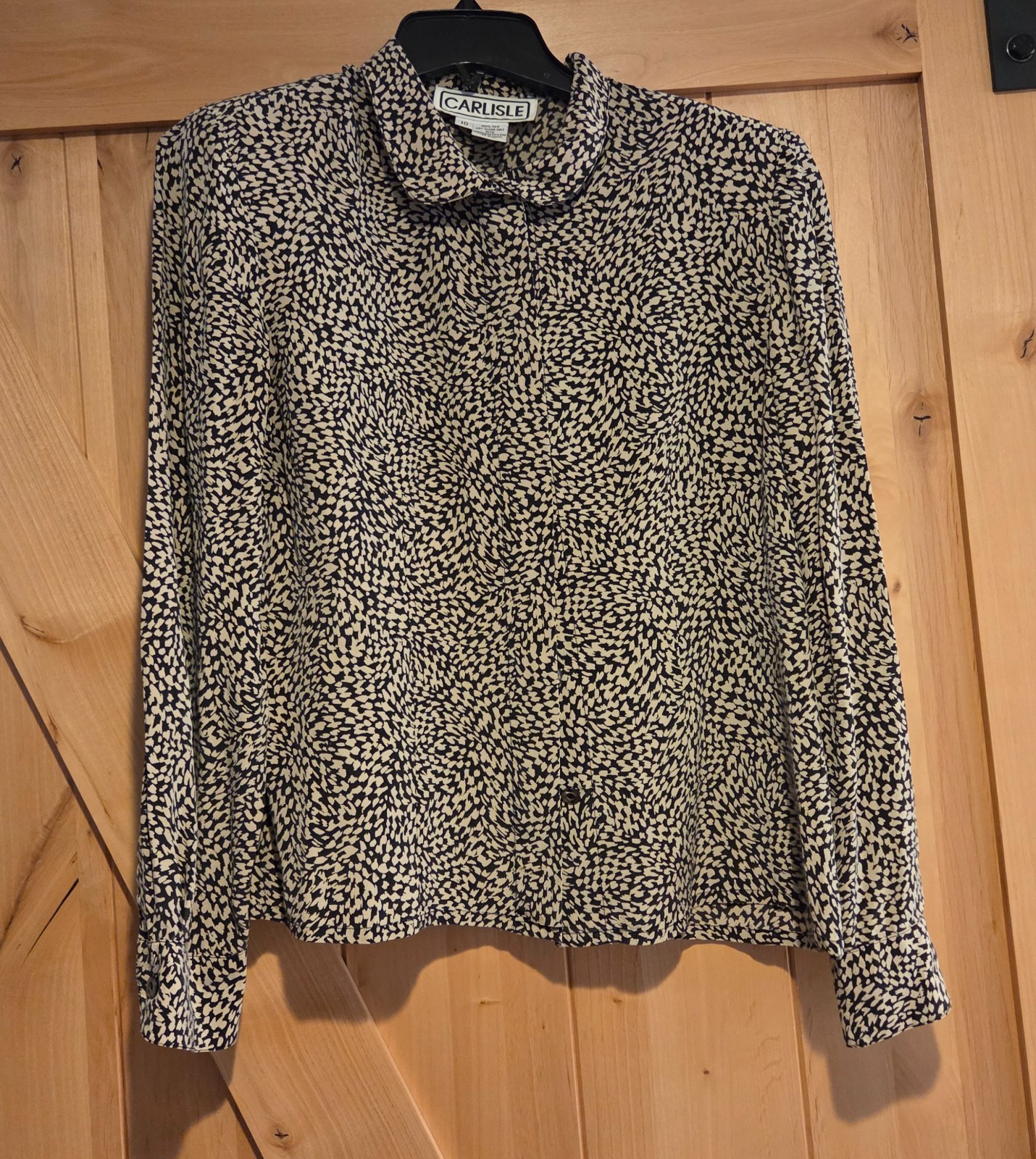 Carlisle Vintage Women’s 100 % Silk Animal Print Blouse Size 10 Old Money Artsy