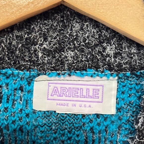 Vintage 80s Arielle USA Grey Vibrant Blue Floral Plaid Grandpa Aesthetic Sweater